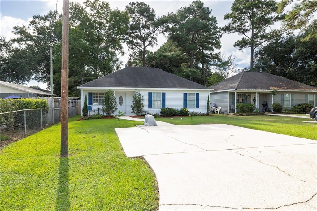 Move-In Ready Gem with Modern Updates & Spacious Yard