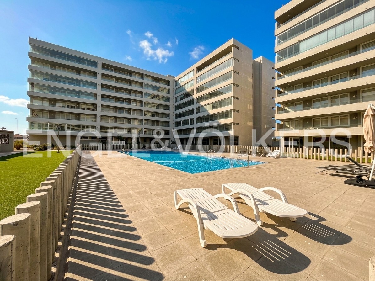 Venta amplio departamento Terrazas del Sol IV