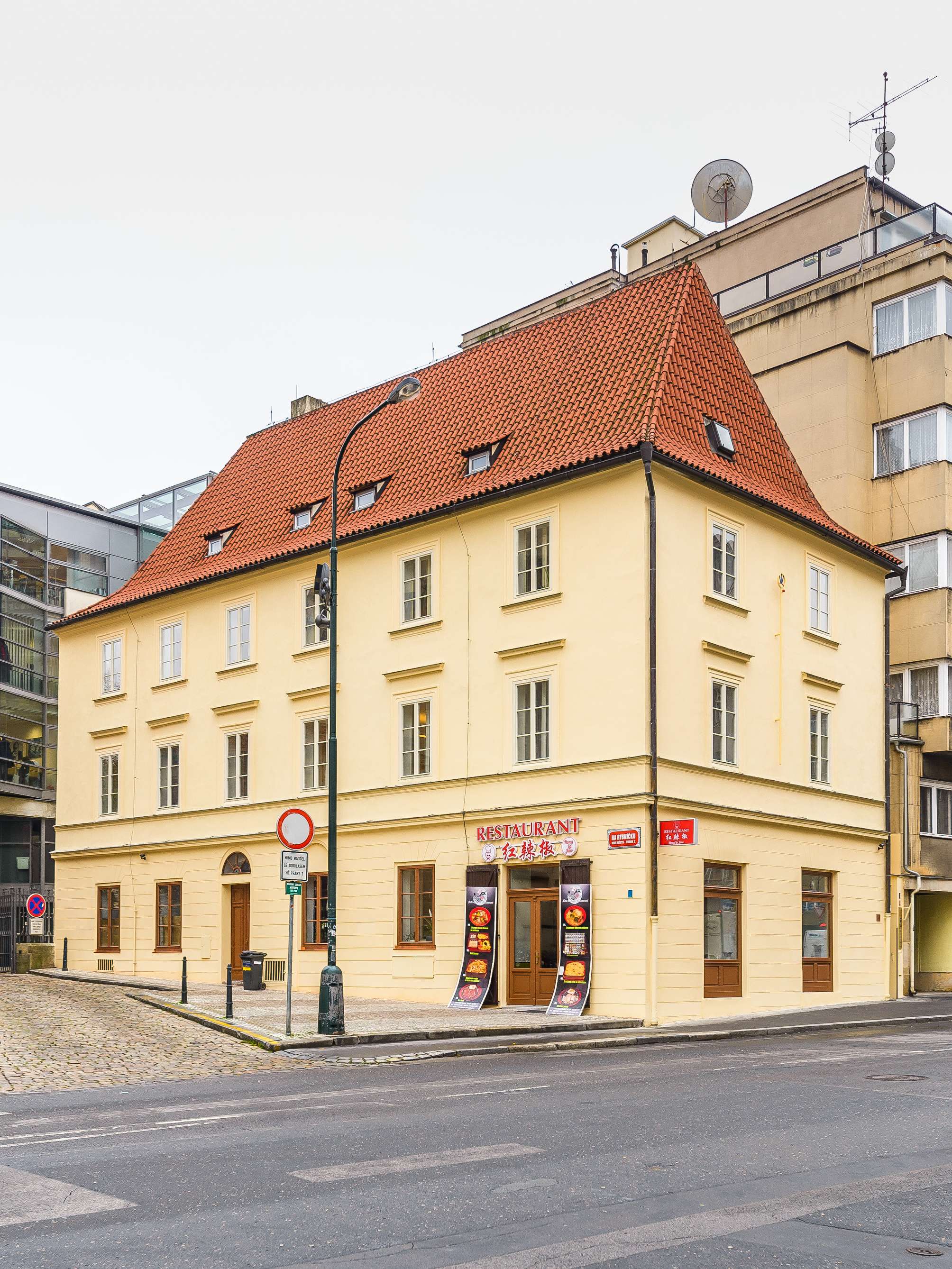 Office space to let in Nové Město