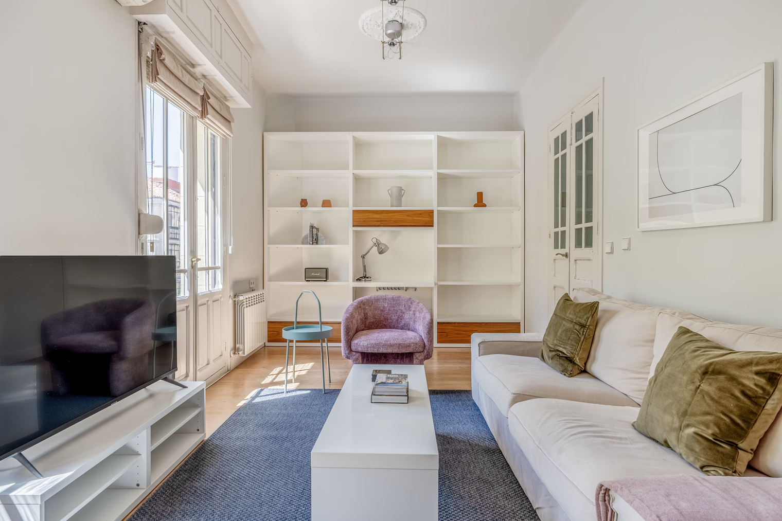 Fantastic furnished apartment near Olavide Square