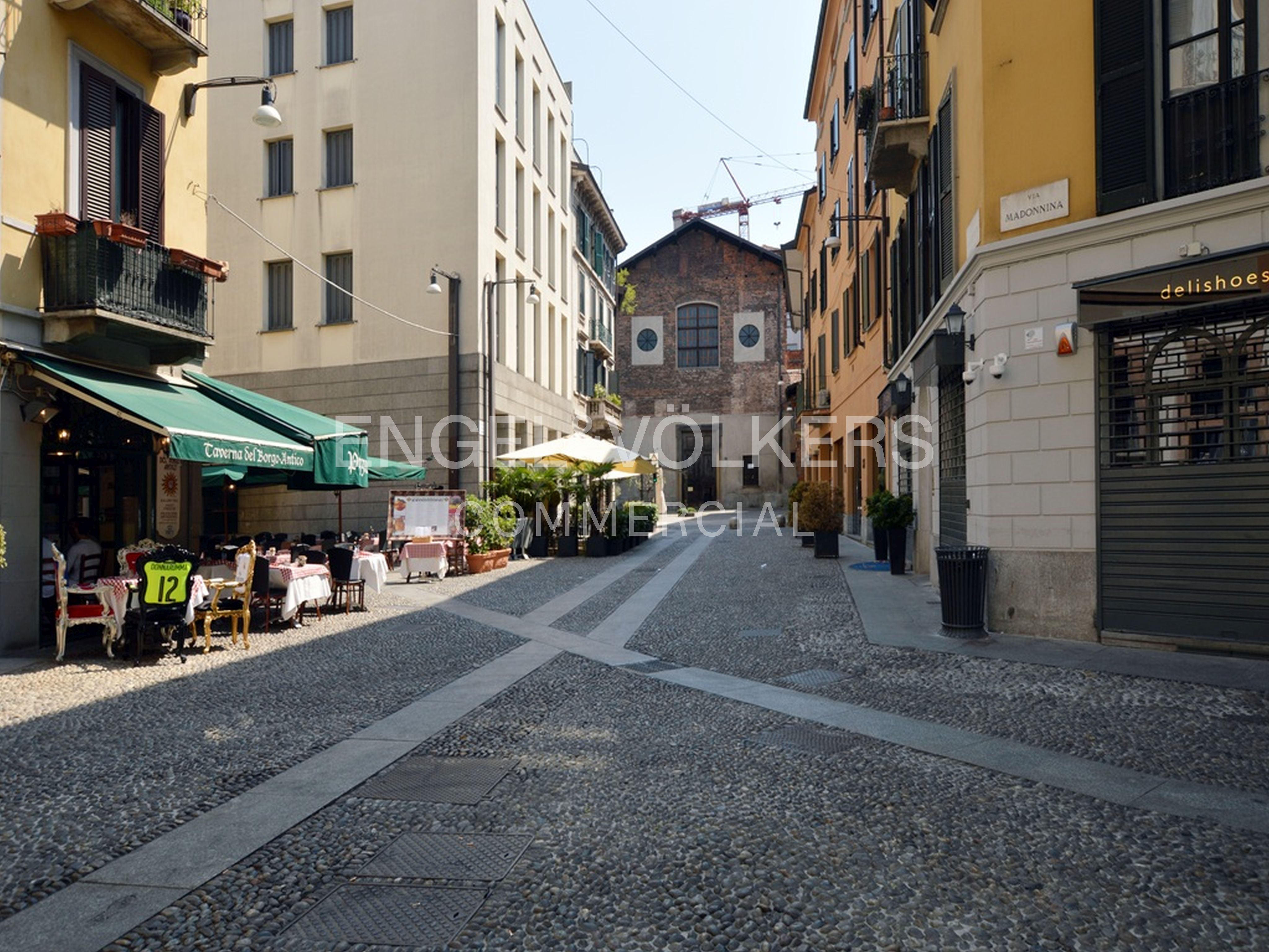 Affittasi Negozio in Brera-Garibaldi
Ristrutturato