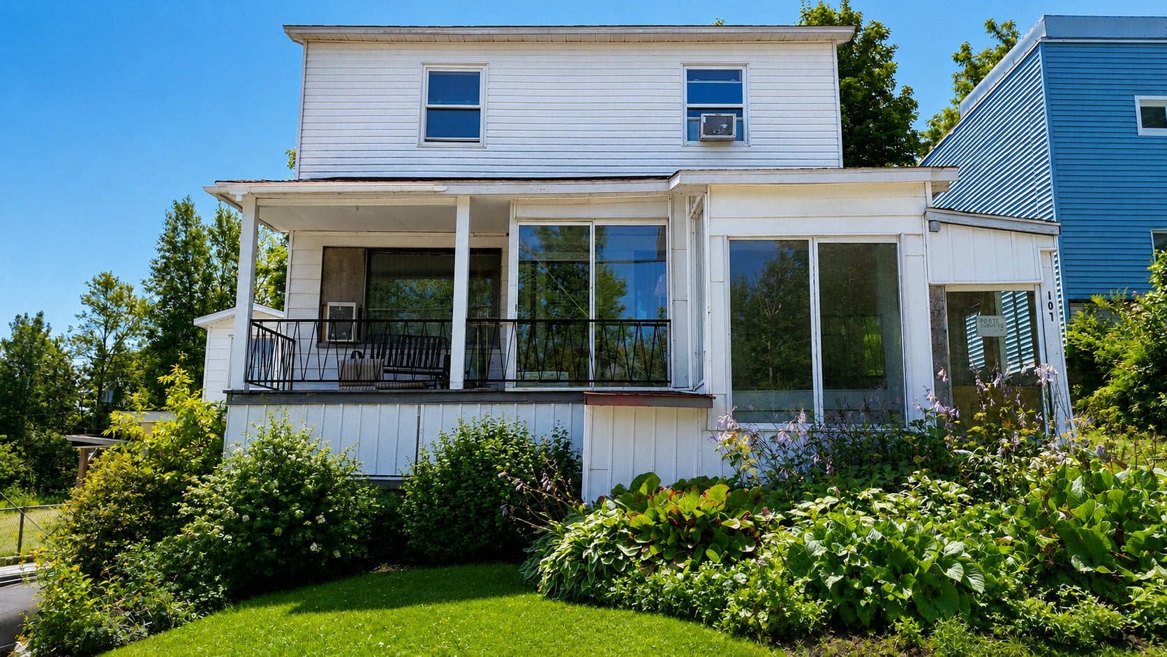 Unlock This Triplex's Renovation Potential Today