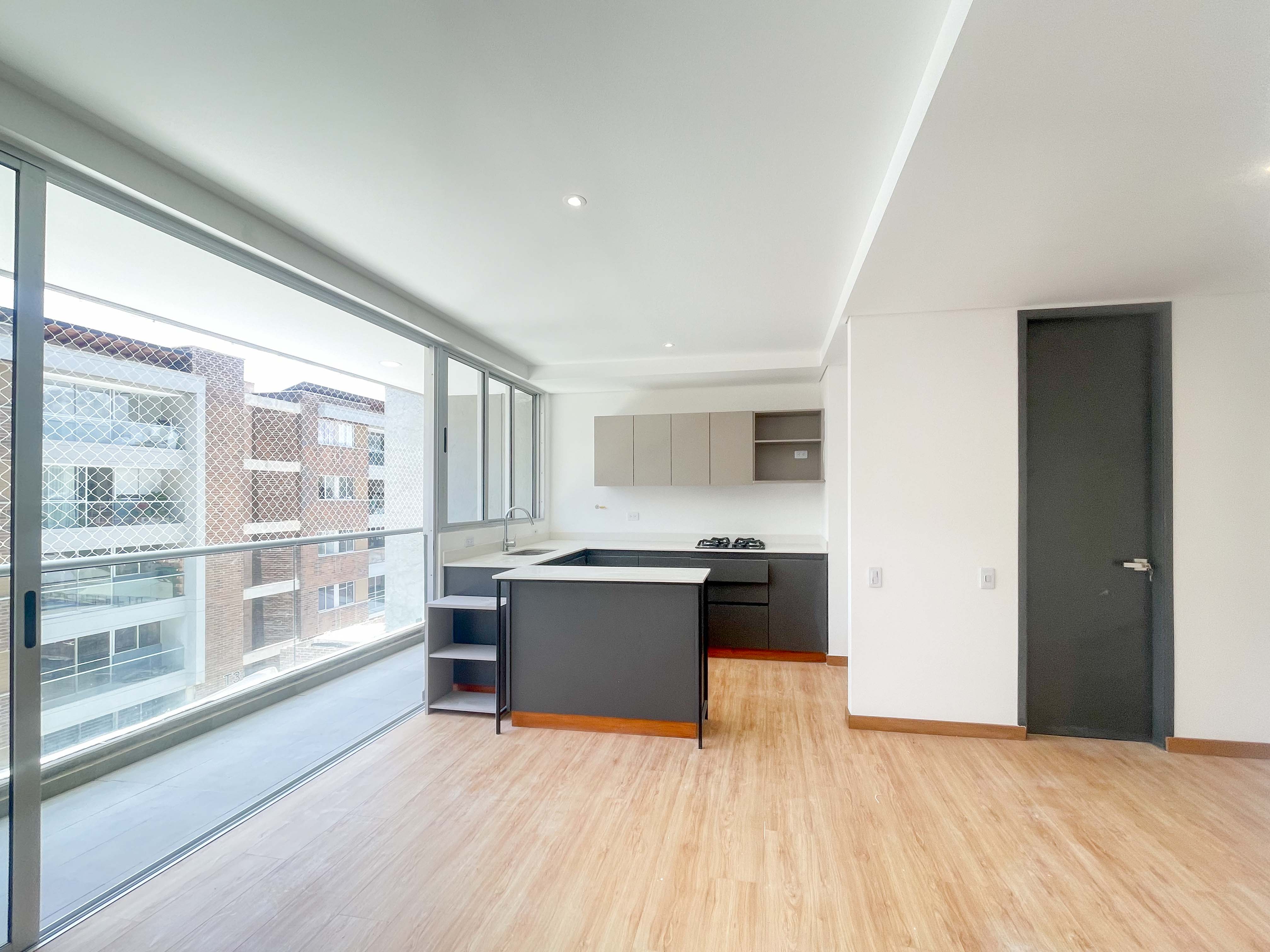 Apartamento con balcón y Club House en La Ceja