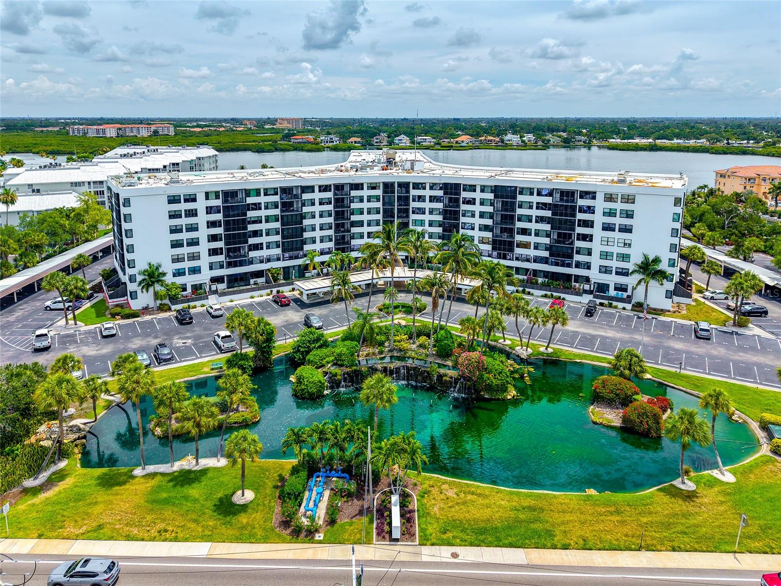 Coastal Resort Condo Minutes from Siesta Key Beach