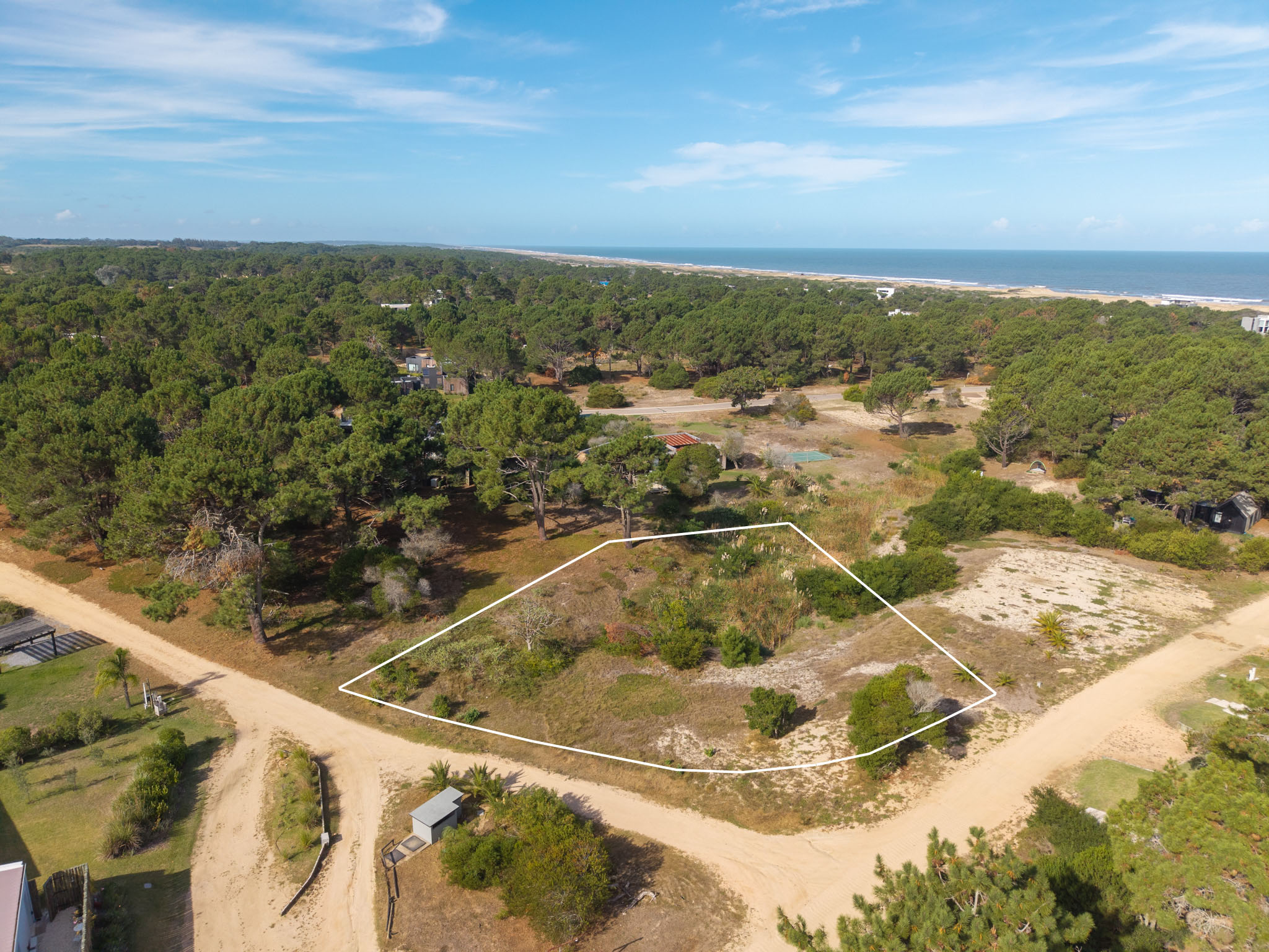 Large lot in Hidden Lagoon