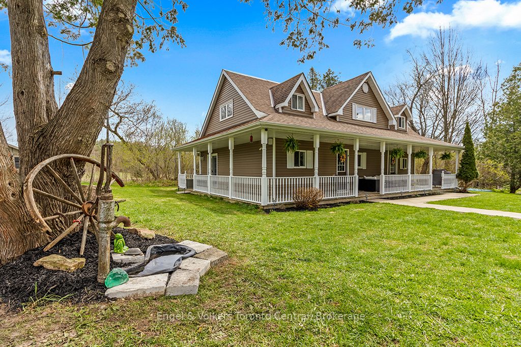 Country Living With Modern Comfort