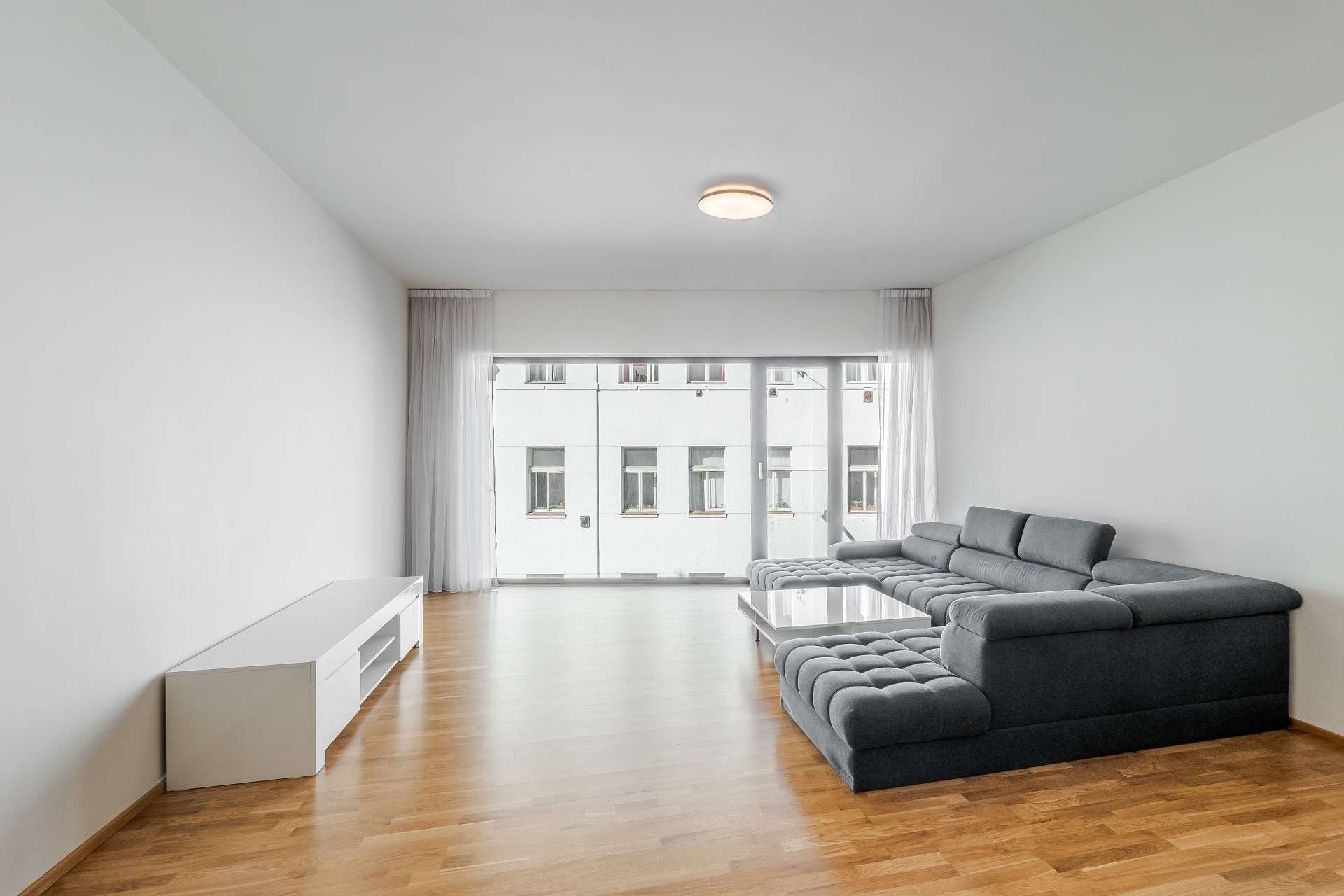 Pronájem bytu 3+kk v novostavbě Holečkova House