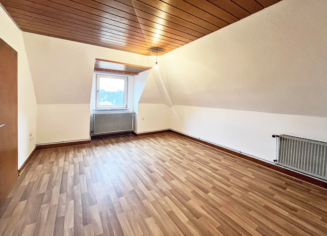 Großzügige Dachgeschosswohnung in zentraler Lage von Gießen