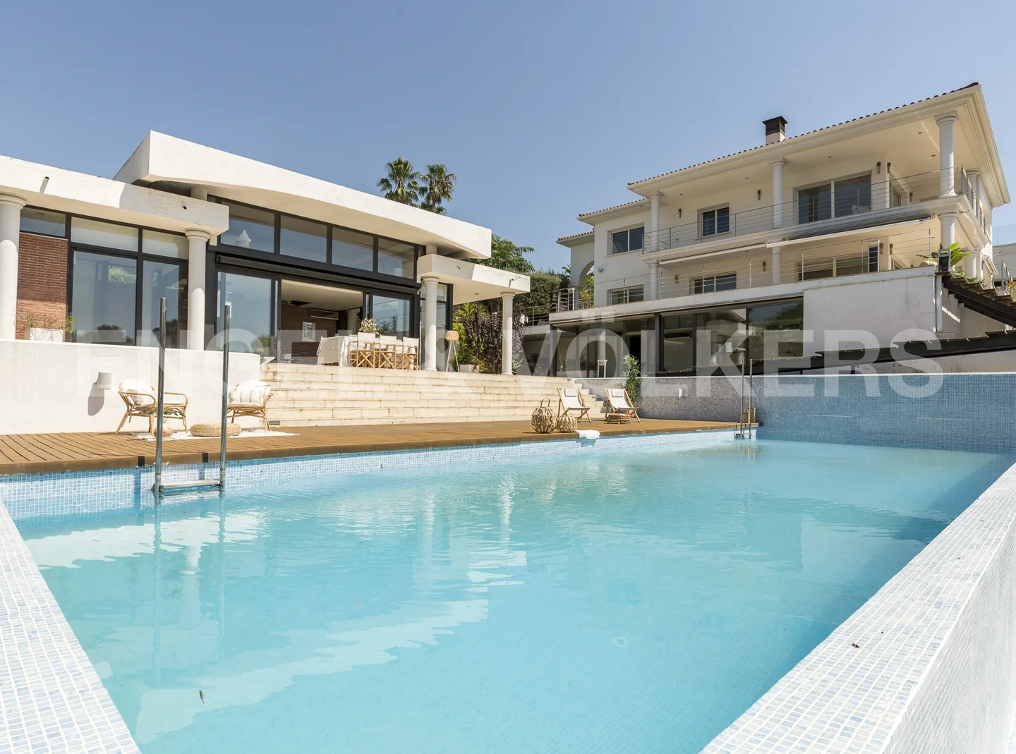 Majestic and Exclusive house, Maresme area