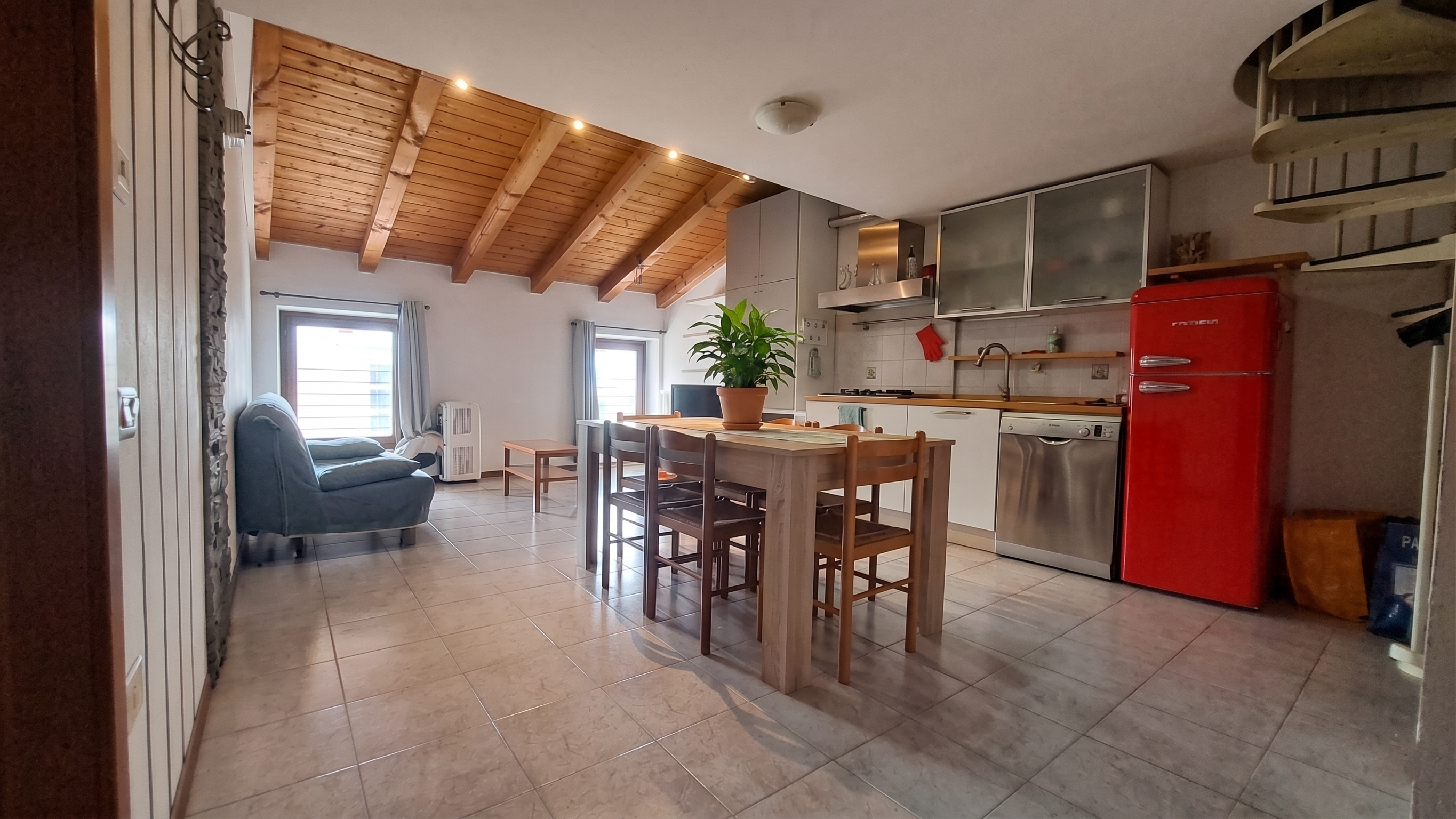 Charming Attic one-bedroom flat with a 32 sqm sleeping loft and a dormer window - Your Retreat on Lake Garda