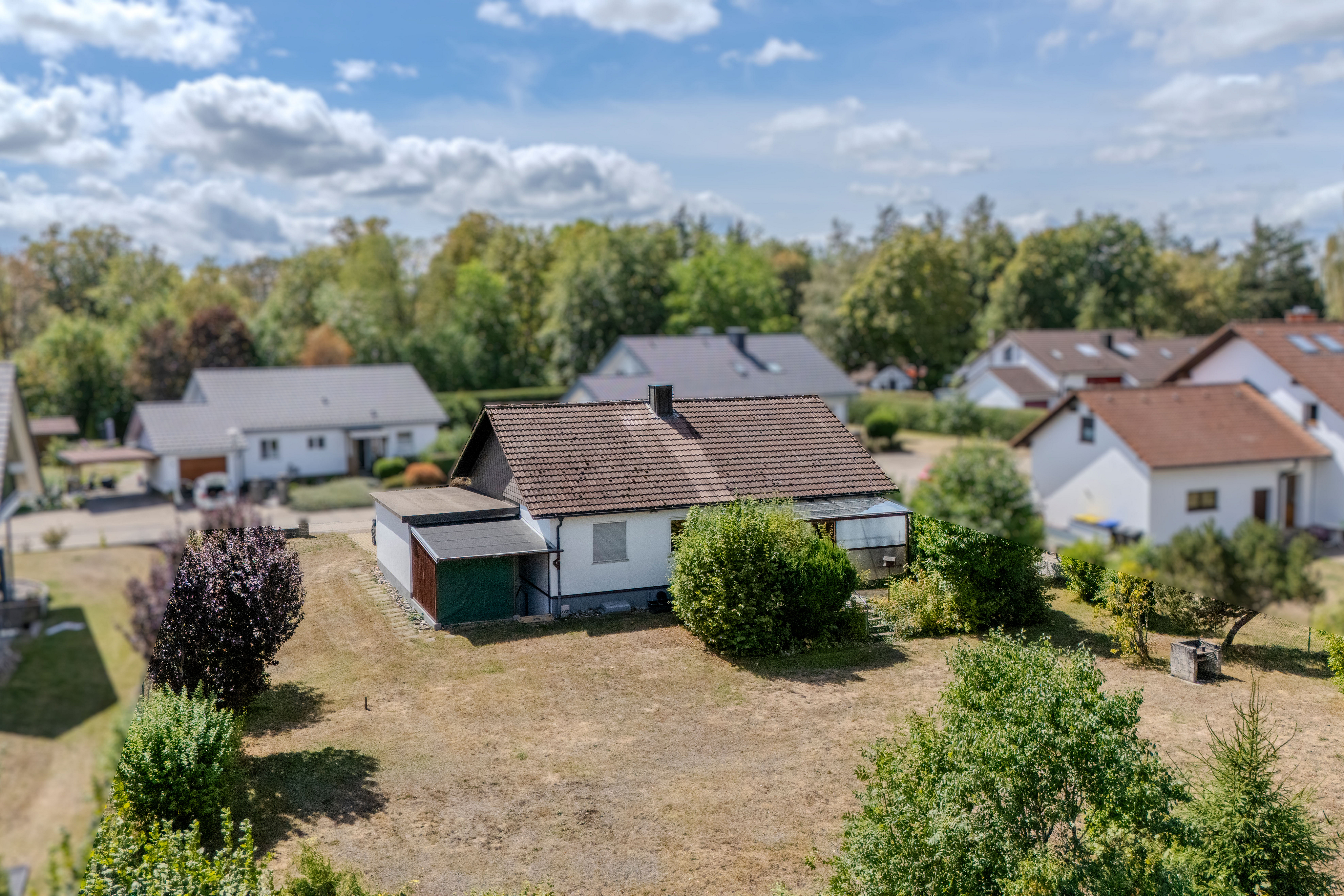 Grundstück mit Ausbau- oder Neubaupotenzial