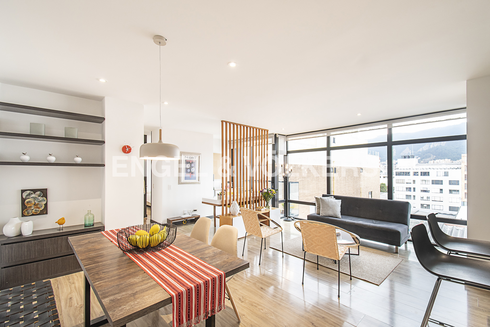 Moderno apartamento amoblado para arriendo en Santa Bárbara