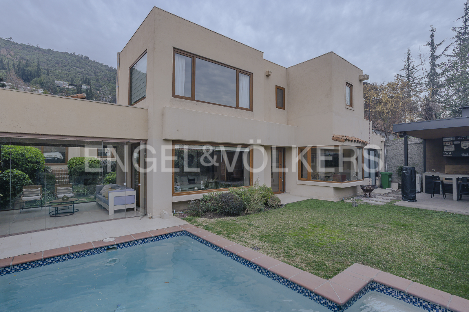 Moderna casa en Jardín de La Dehesa