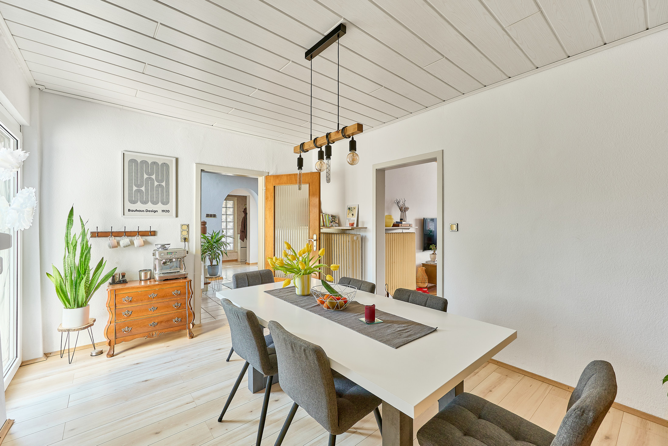 Großzügiges Einfamilienhaus mit weitläufigem Garten!