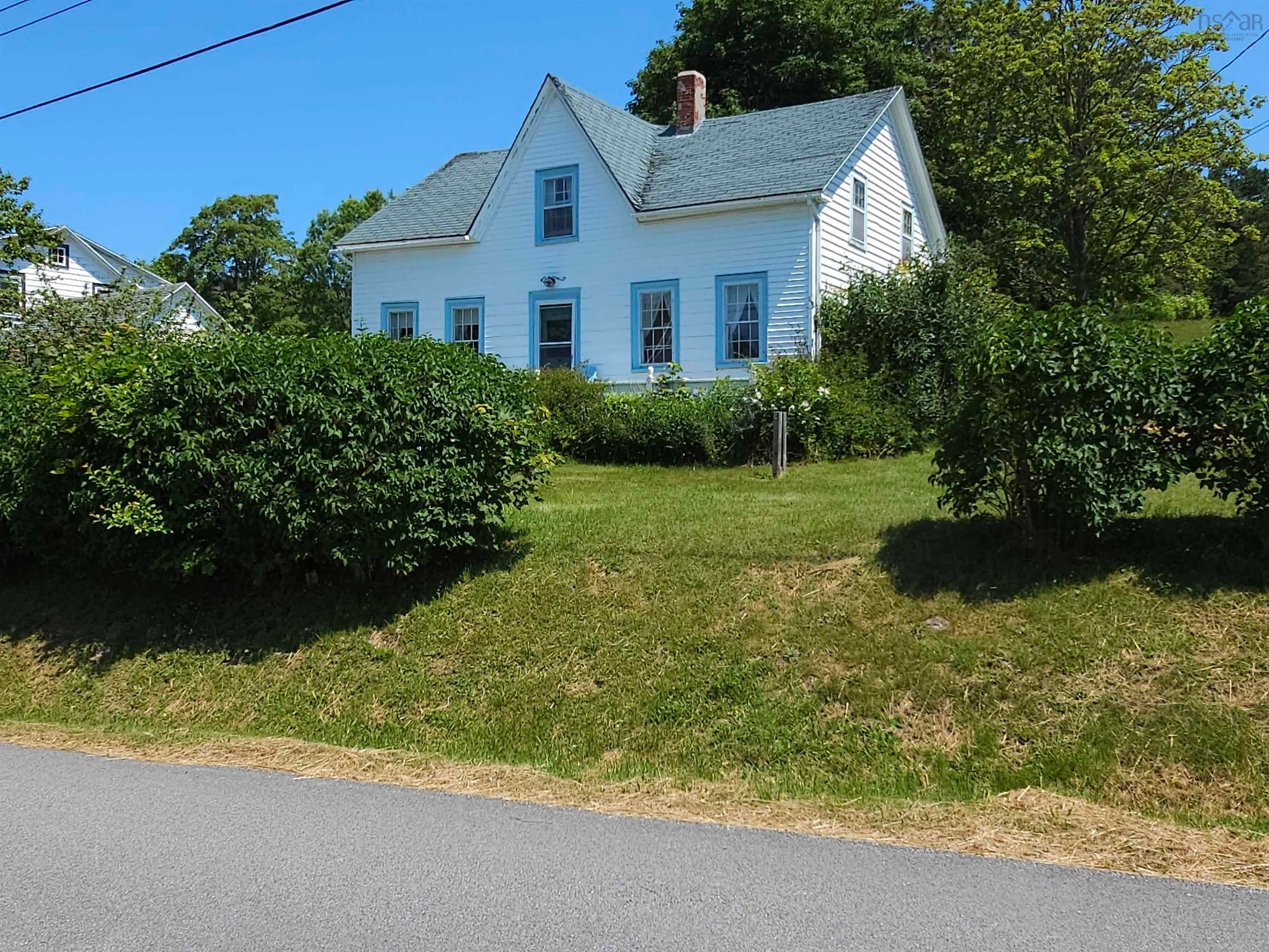 Seasonal property brimming with charm