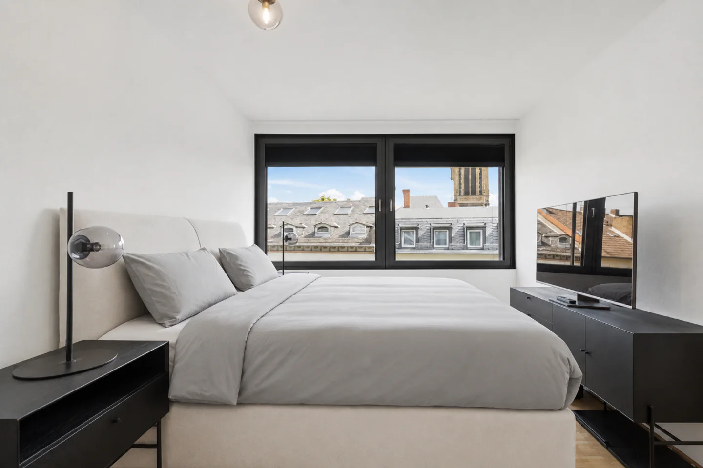 Urbanes Wohnen mittendrin: Stilvoll möbliertes Zwei-Zimmer-Appartement - Photo 4