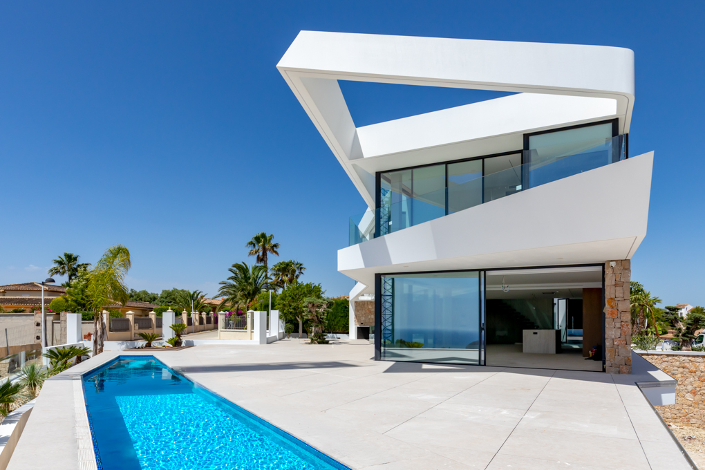 Atemberaubende Villa mit Panoramablick auf das Meer