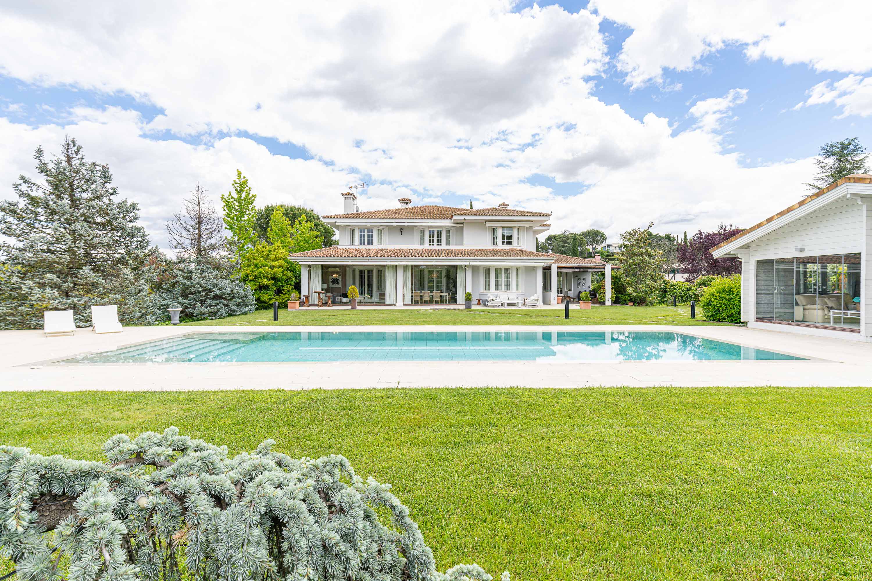 Exclusive property in Ciudalcampo