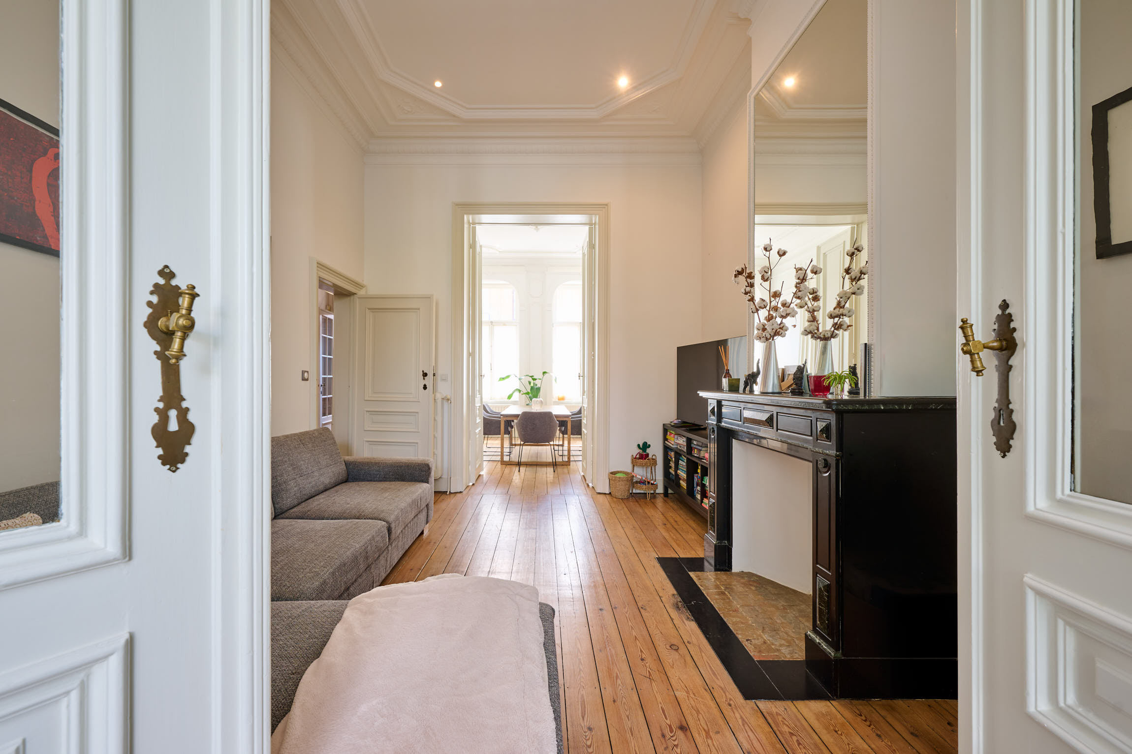 Elegant period house with terrace just steps from the Ixelles Ponds