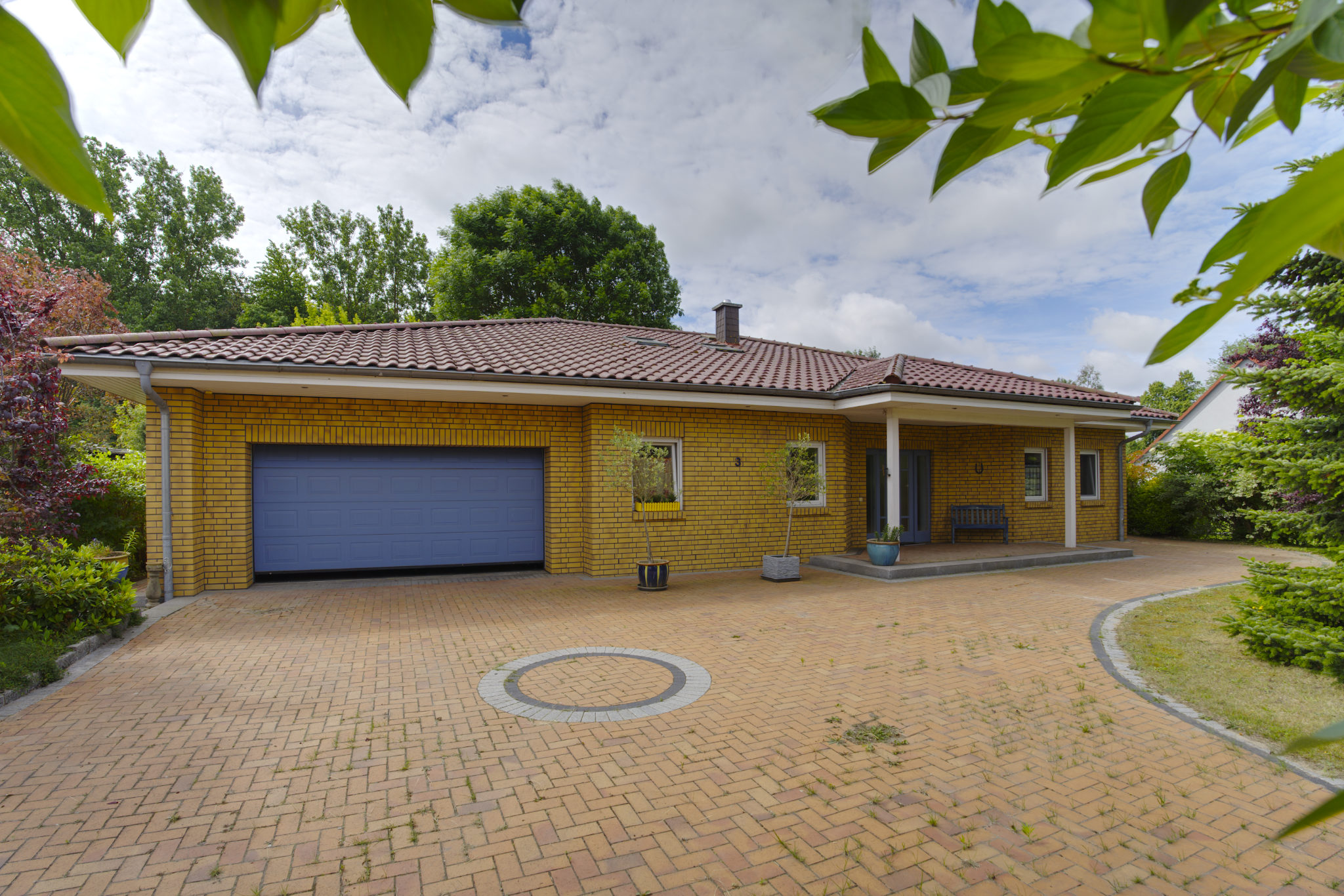 Attraktiver Bungalow - Wohnen mit Komfort und Privatsphäre