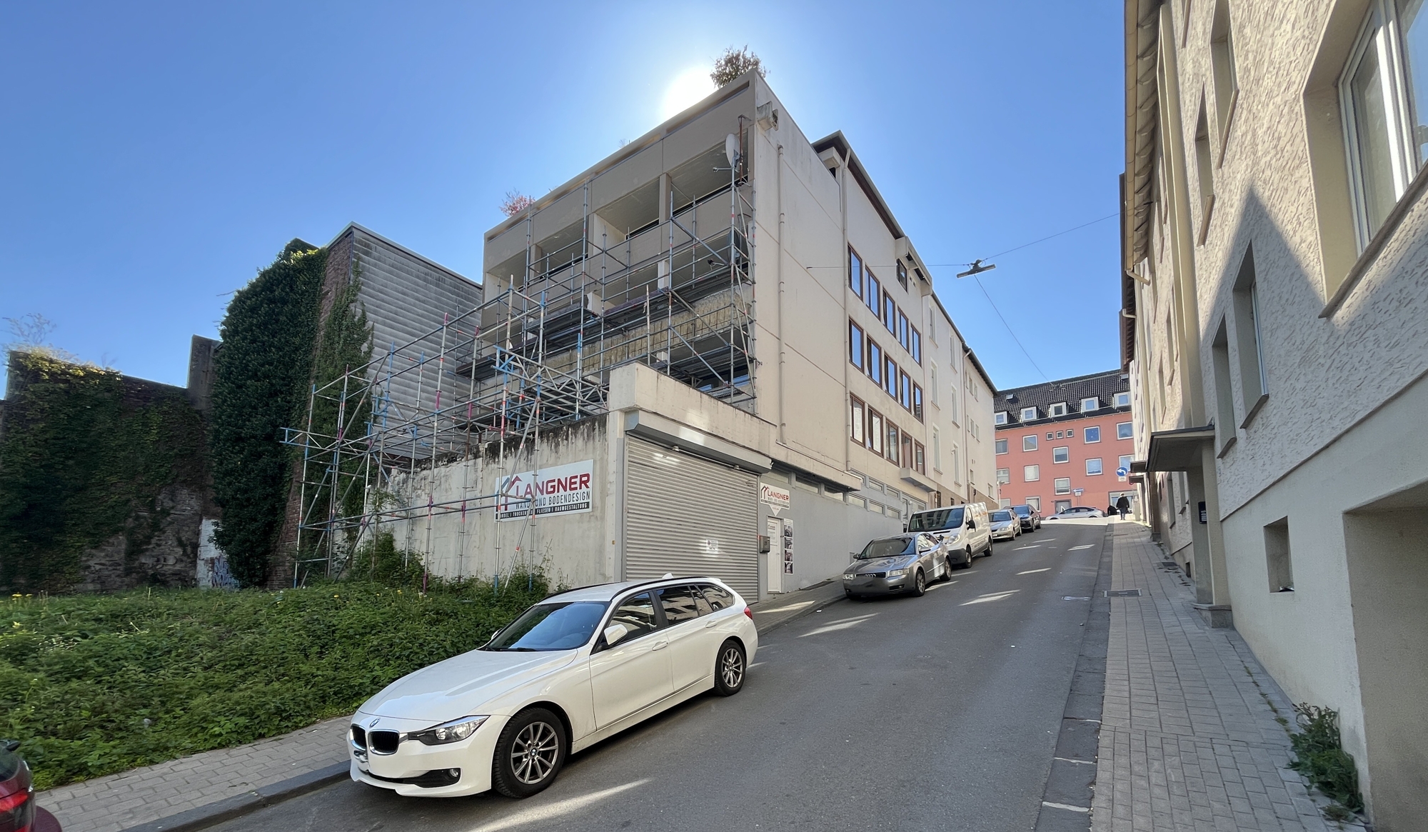 Wohn- und Geschäftshaus