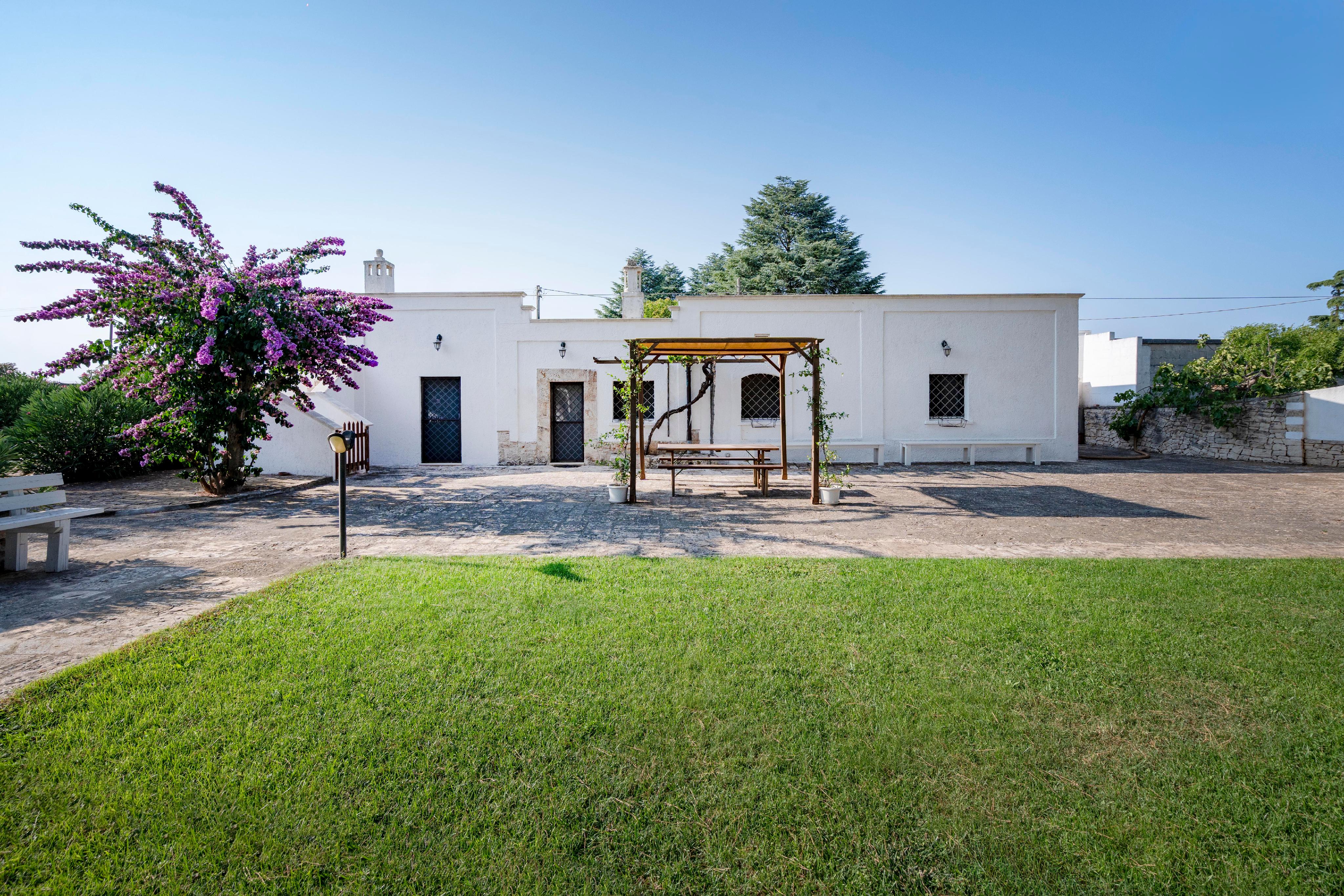 Villa storica con parco e piscina
