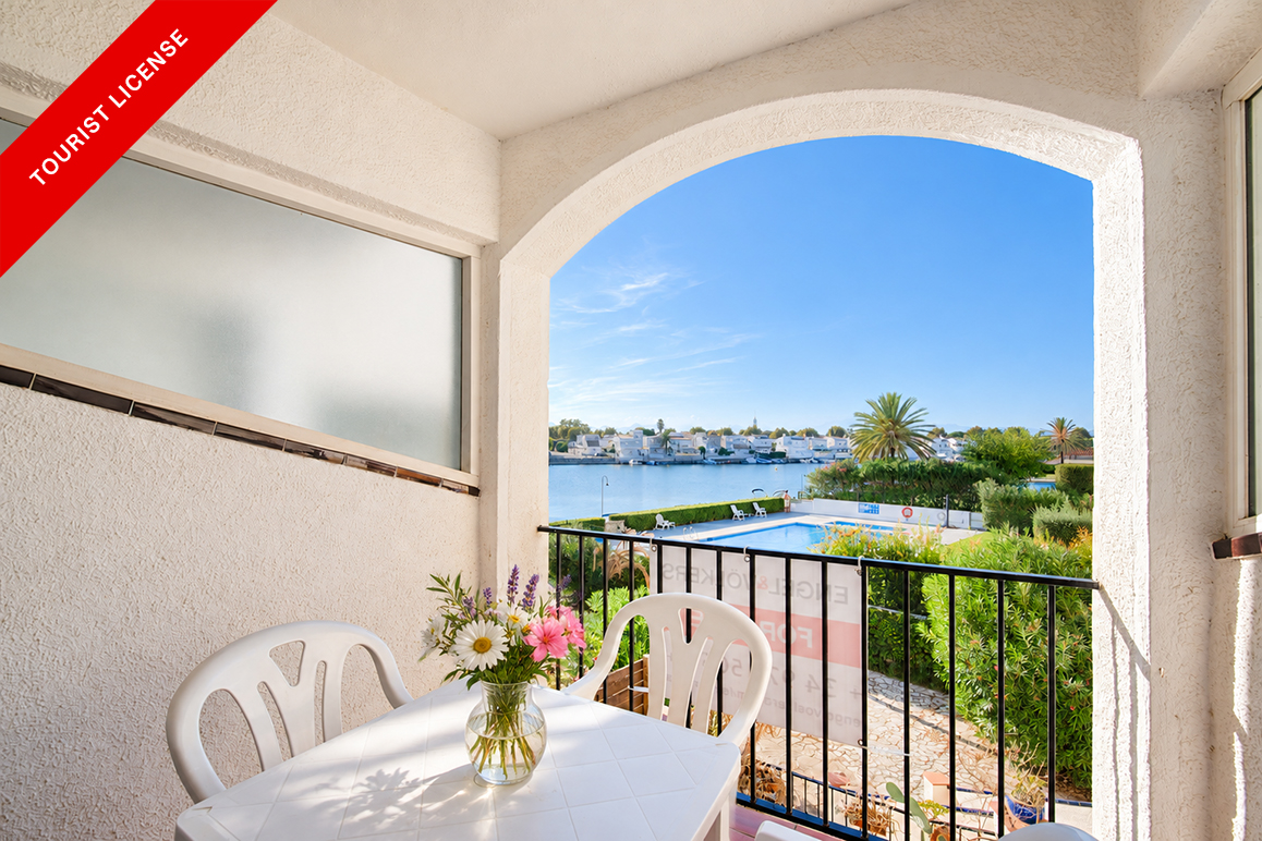 Apartment mit Blick auf den See Sant Maurici