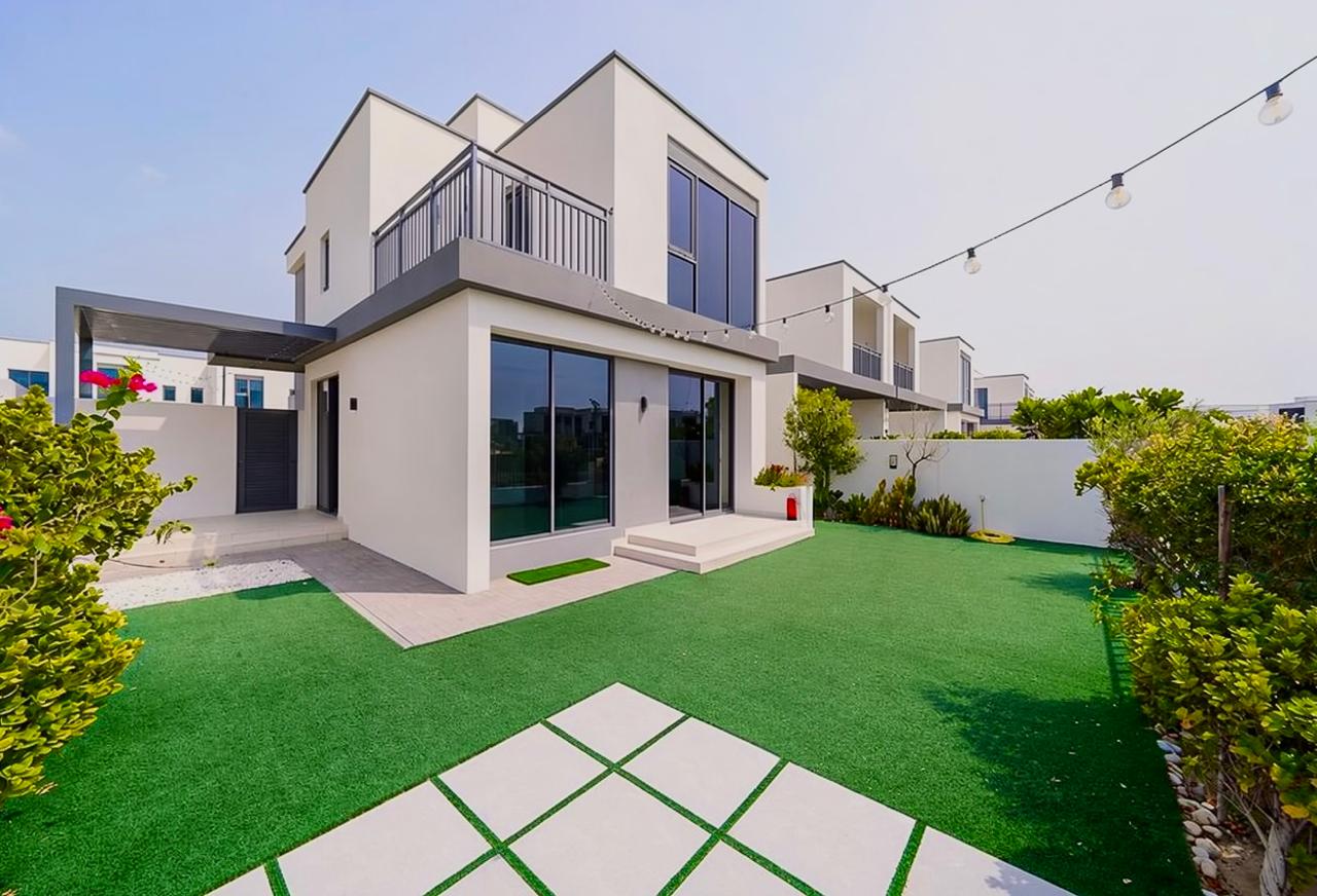 Park Backing | Ready to Move In | Large Plot