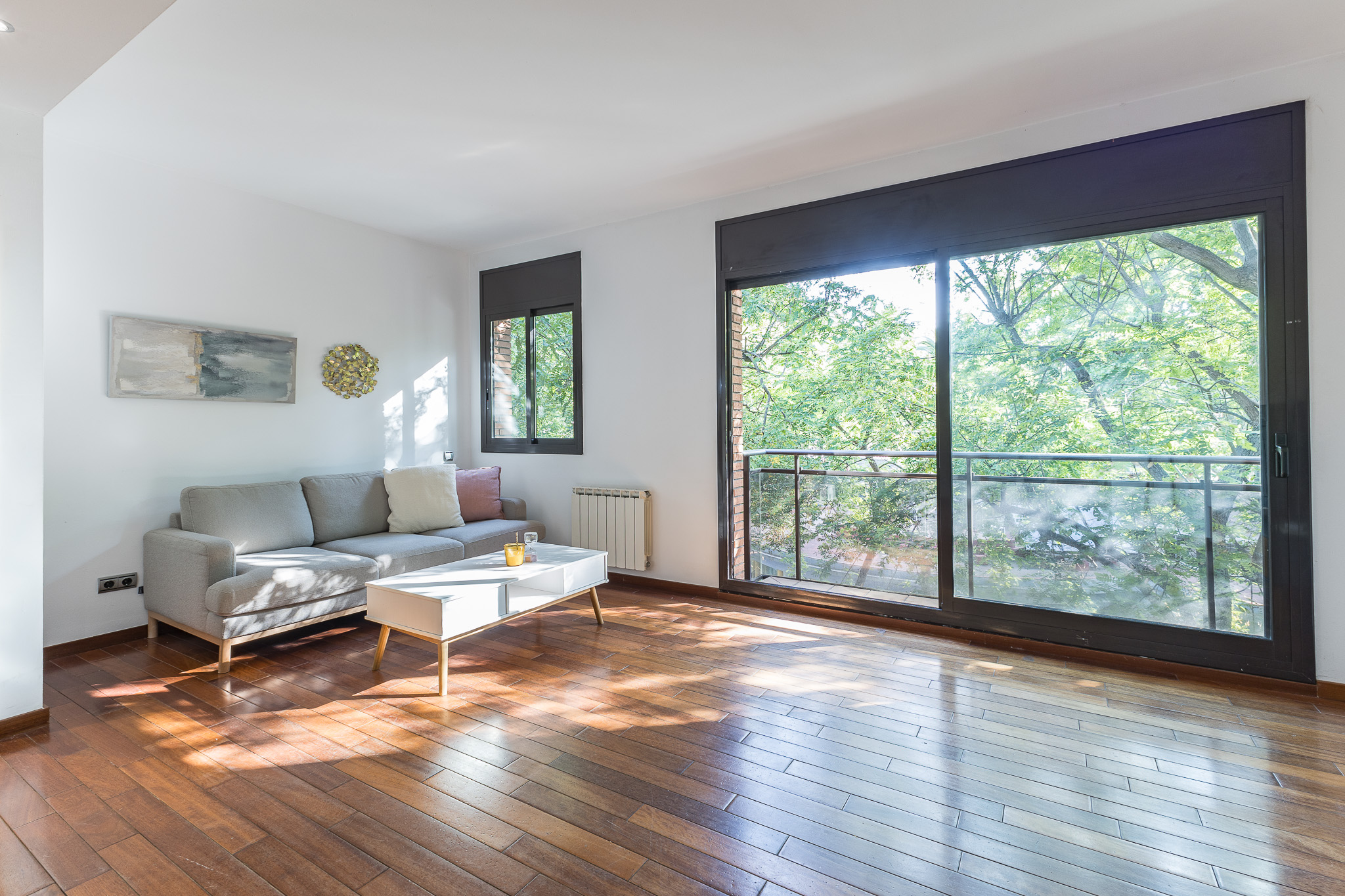 SPECTACULAR DUPLEX PENTHOUSE WITH 3 TERRACES AND UNOBSTRUCTED VIEWS OF THE PARC DE L’ESPANYA INDUSTRIAL.