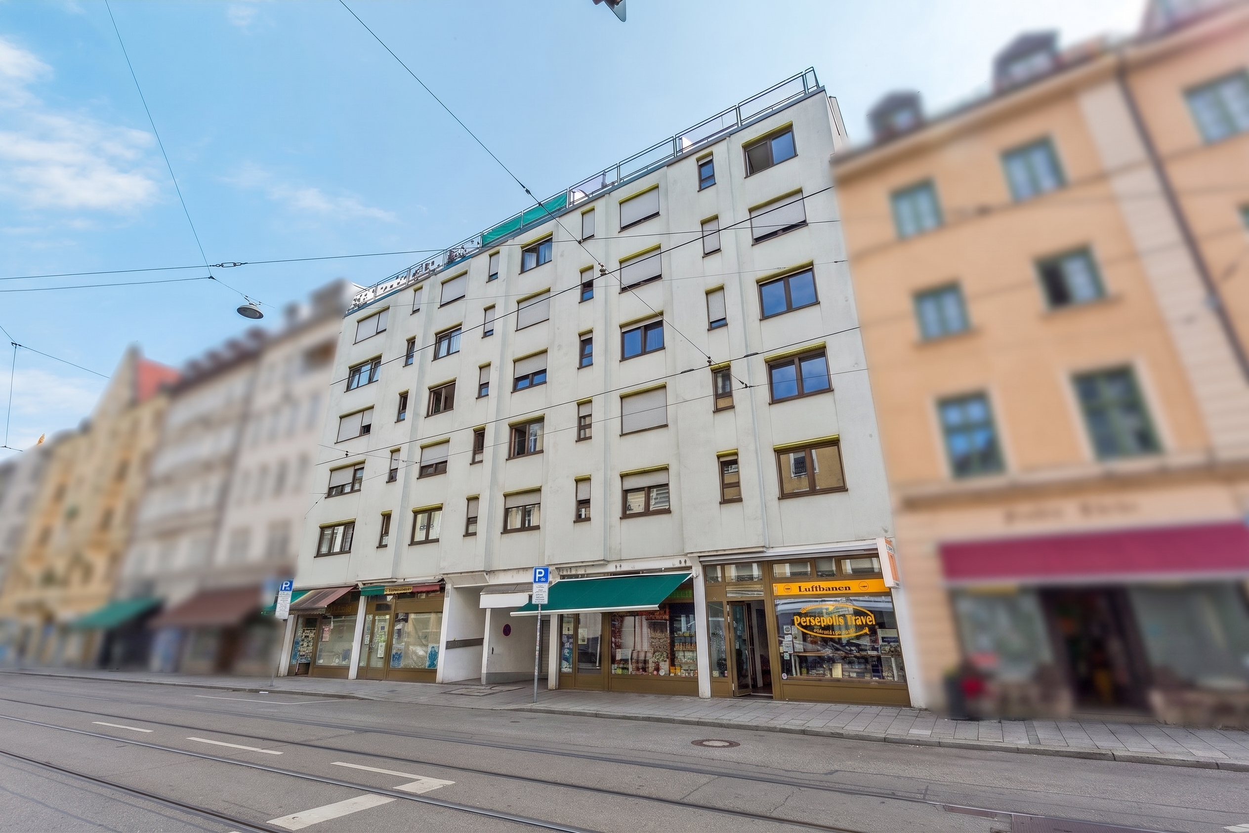 Discover Refined Urban Living in Munich’s Maxvorstadt with Balcony, Parquet Floors and Secure Underground Parking [AI-modified]