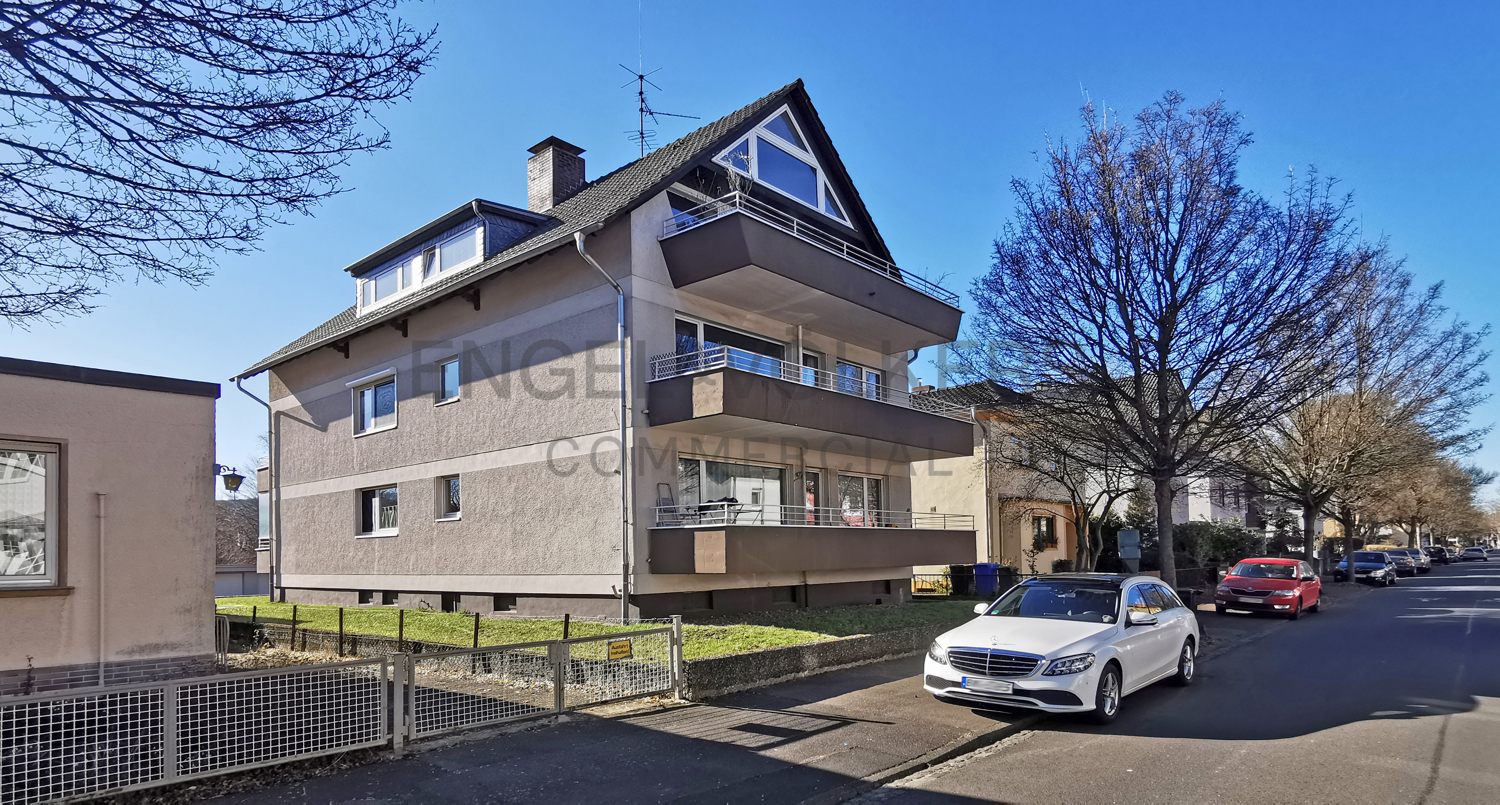 Freistehendes Mehrfamilienhaus mit Garagenhof in BN-Plittersdorf!