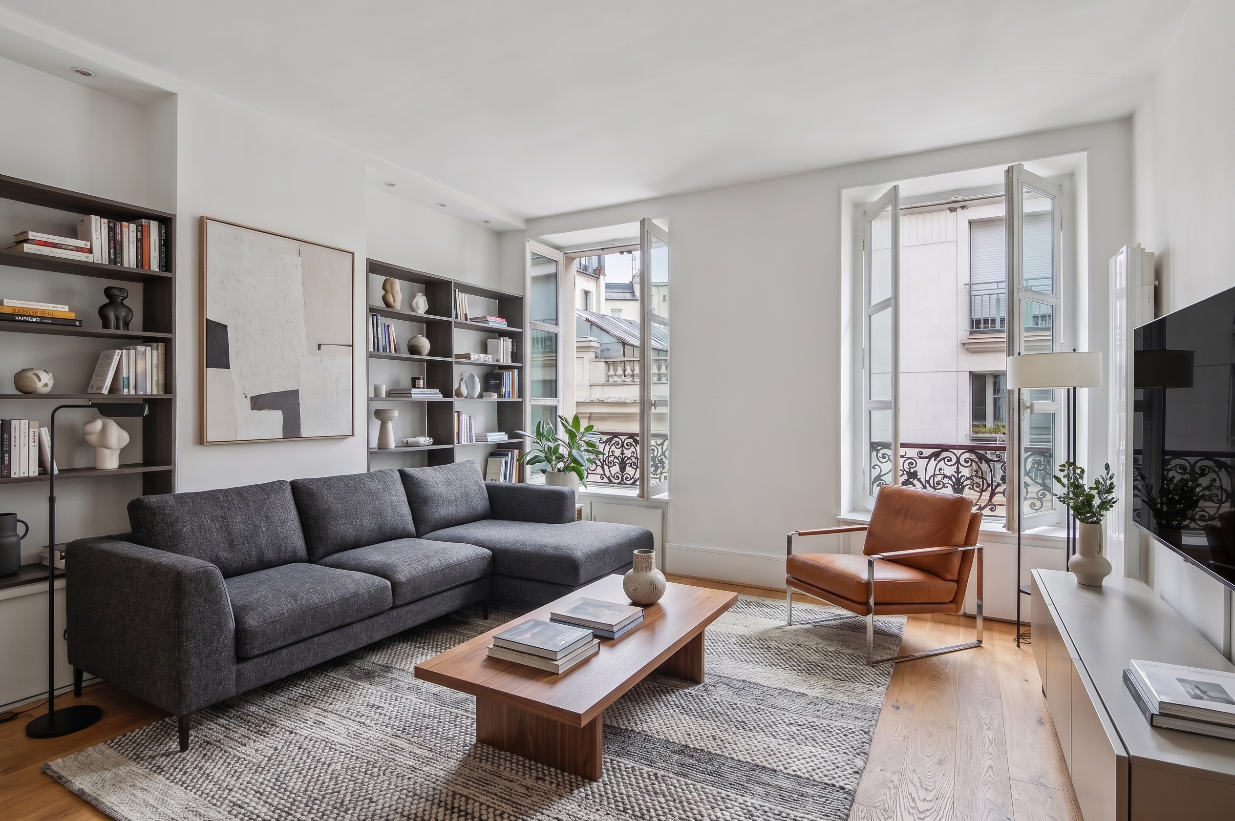 Paris 16th – Passy Village – Charming two-room flat to renovate [AI-modified]