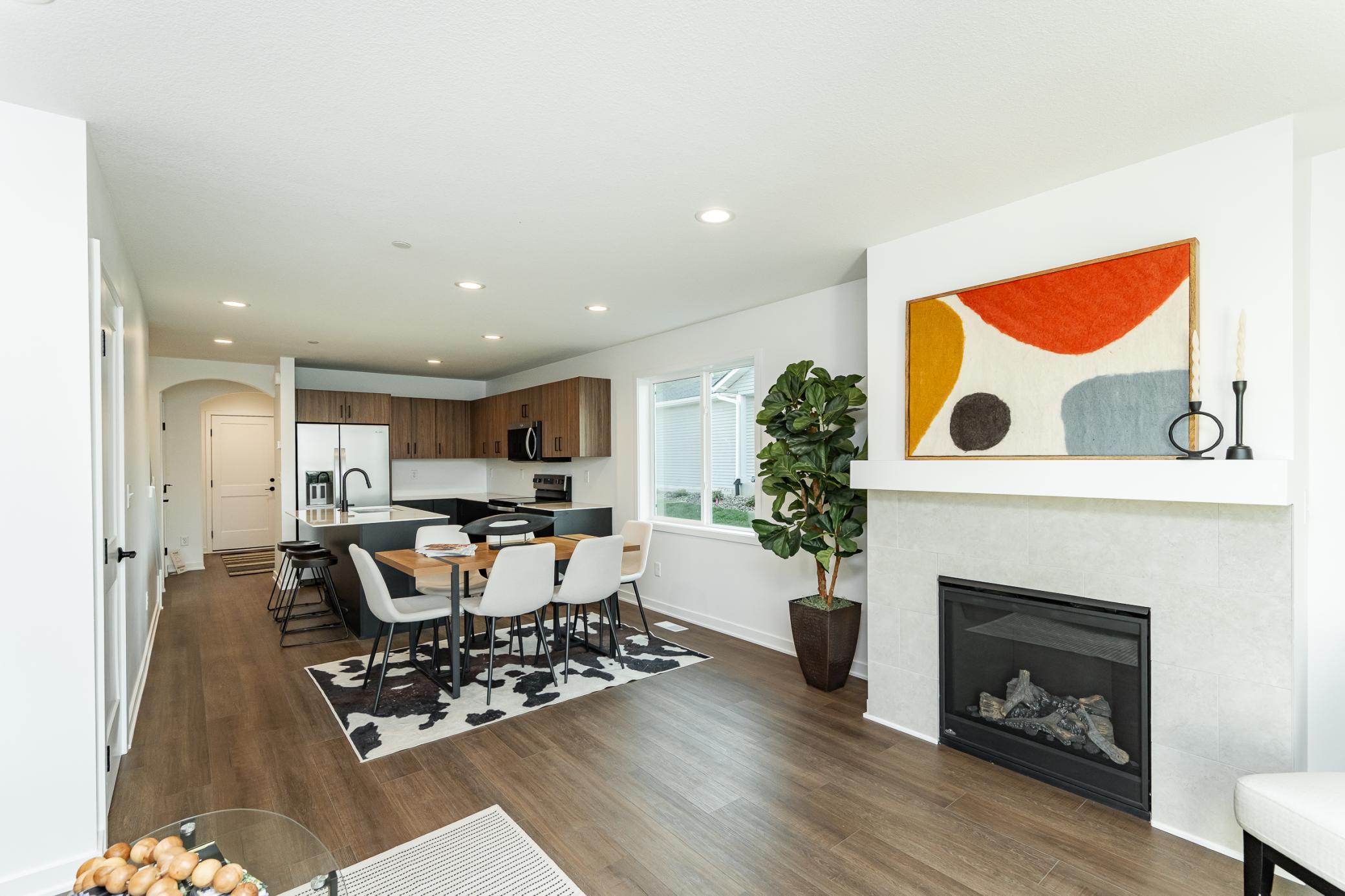 Modern Comfort in Century Village: Spacious End-Unit