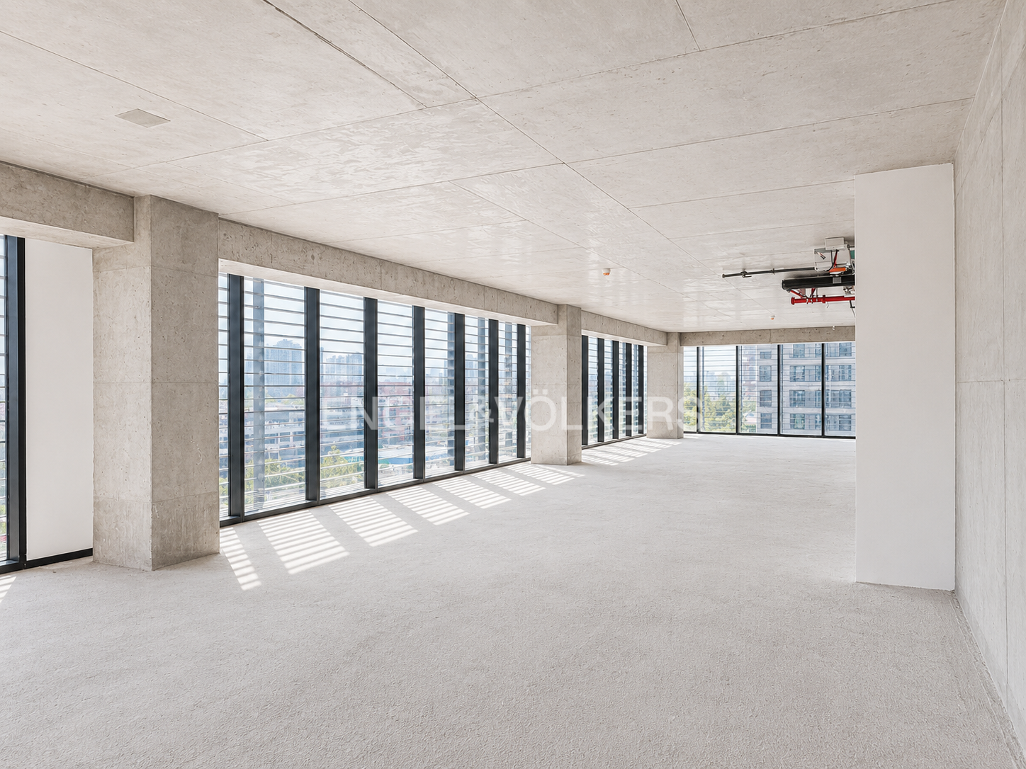 Oficina en bruto en arriendo NLC 544 m2