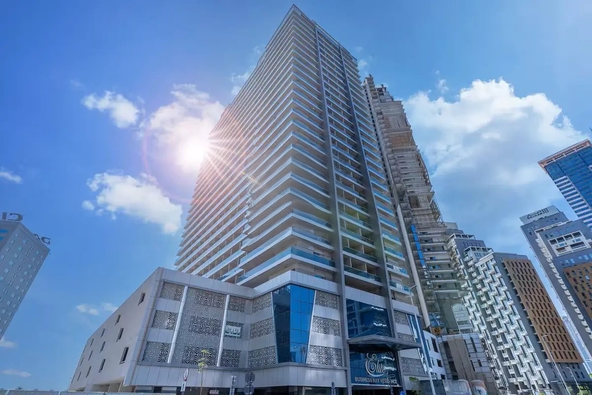 Mid Floor | Burj Khalifa View | Rented Unit