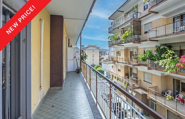 Geräumige und komfortable Wohnung zum Renovieren im Herzen von Capo d'Orlando