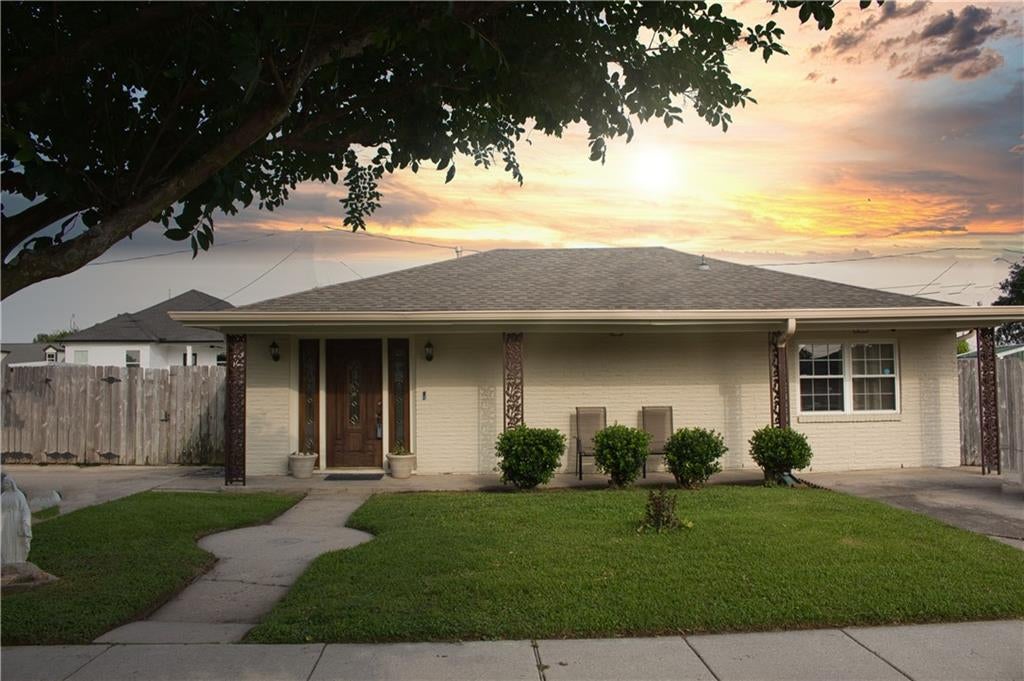 Charming Home in Arabi, Louisiana