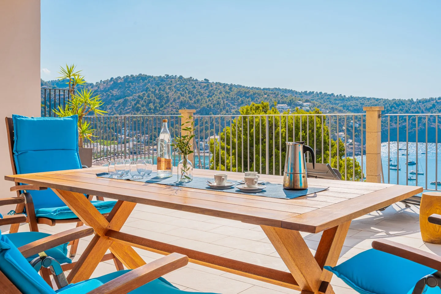 Holiday rental:DRIAT 4110, Mediterranean villa with fantastic harbor views