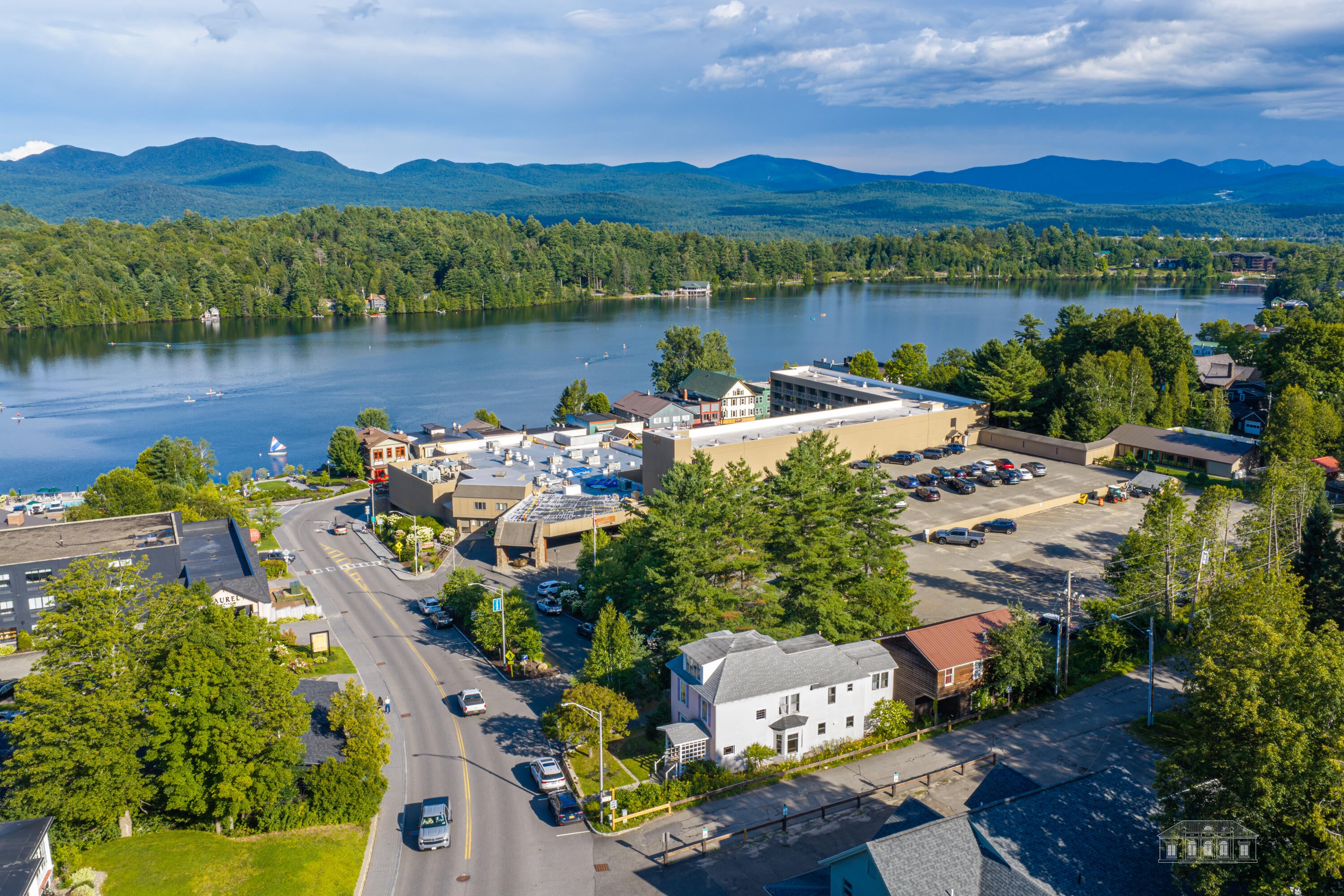 Multi-Use Property Prime Lake Placid Location