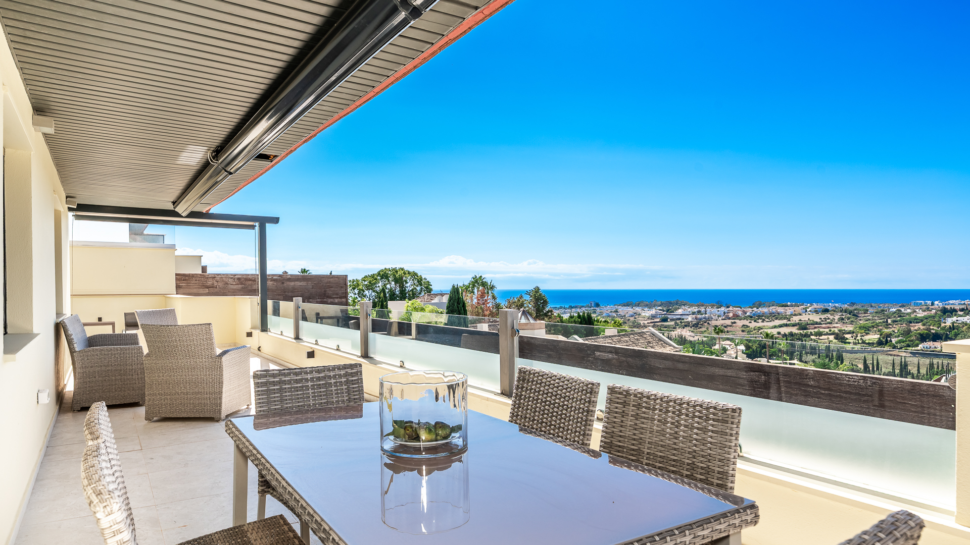 Ático con vistas al mar en Los Flamingos Golf Resort | Alquiler a medio y largo plazo