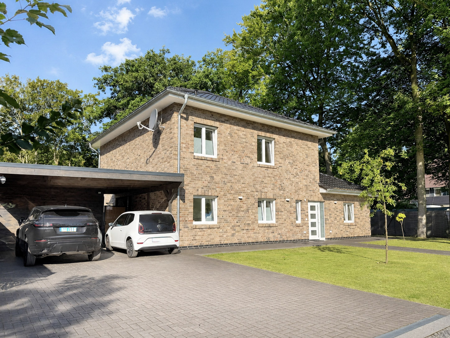 Modern. Effizient. Durchdacht.                                                                                       KfW-40-Neubau in gefragter Lage von Stotel