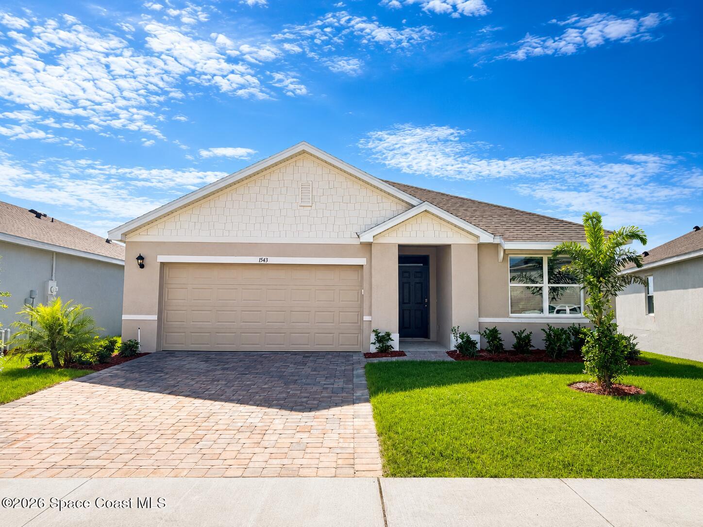Spacious New Lakefront Home with Resort-Style Amenities