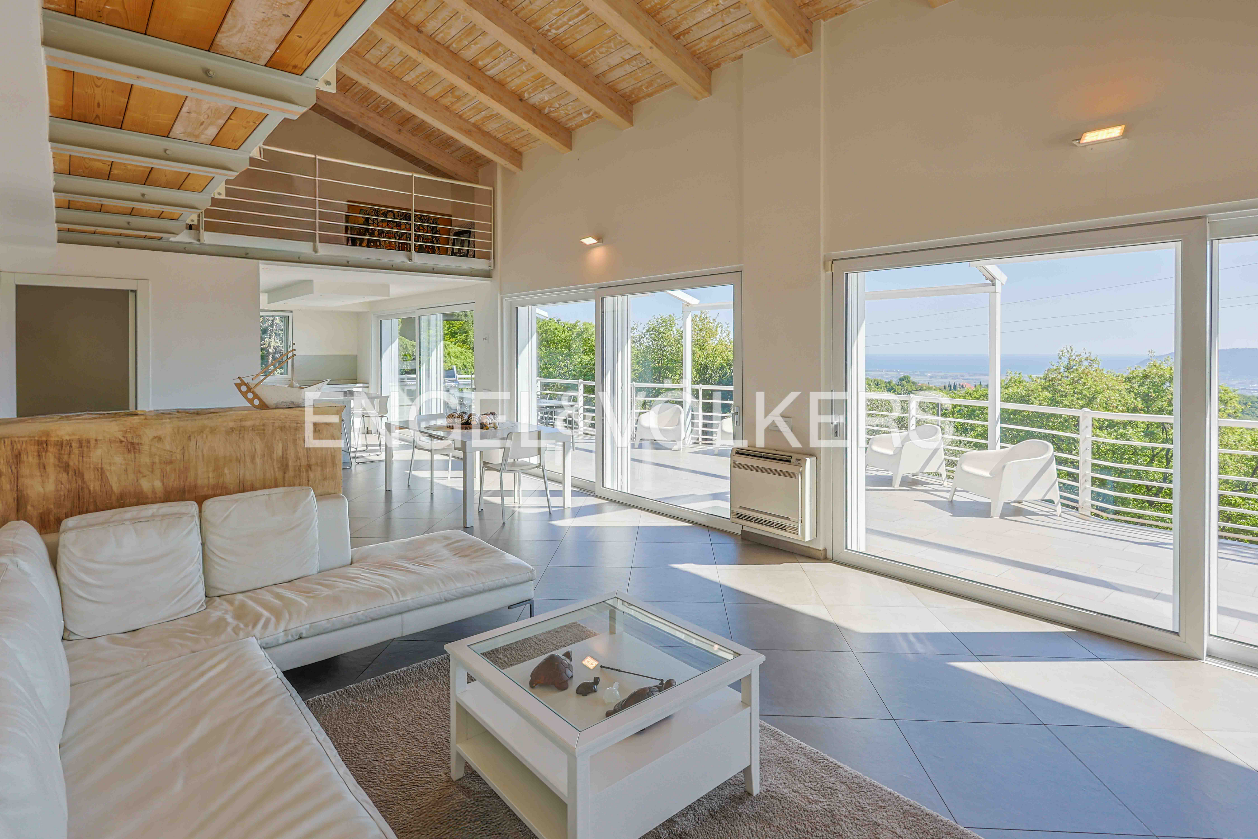 Contemporary villa with panoramic sea views and state-of-the-art technology in the hills of Fosdinovo