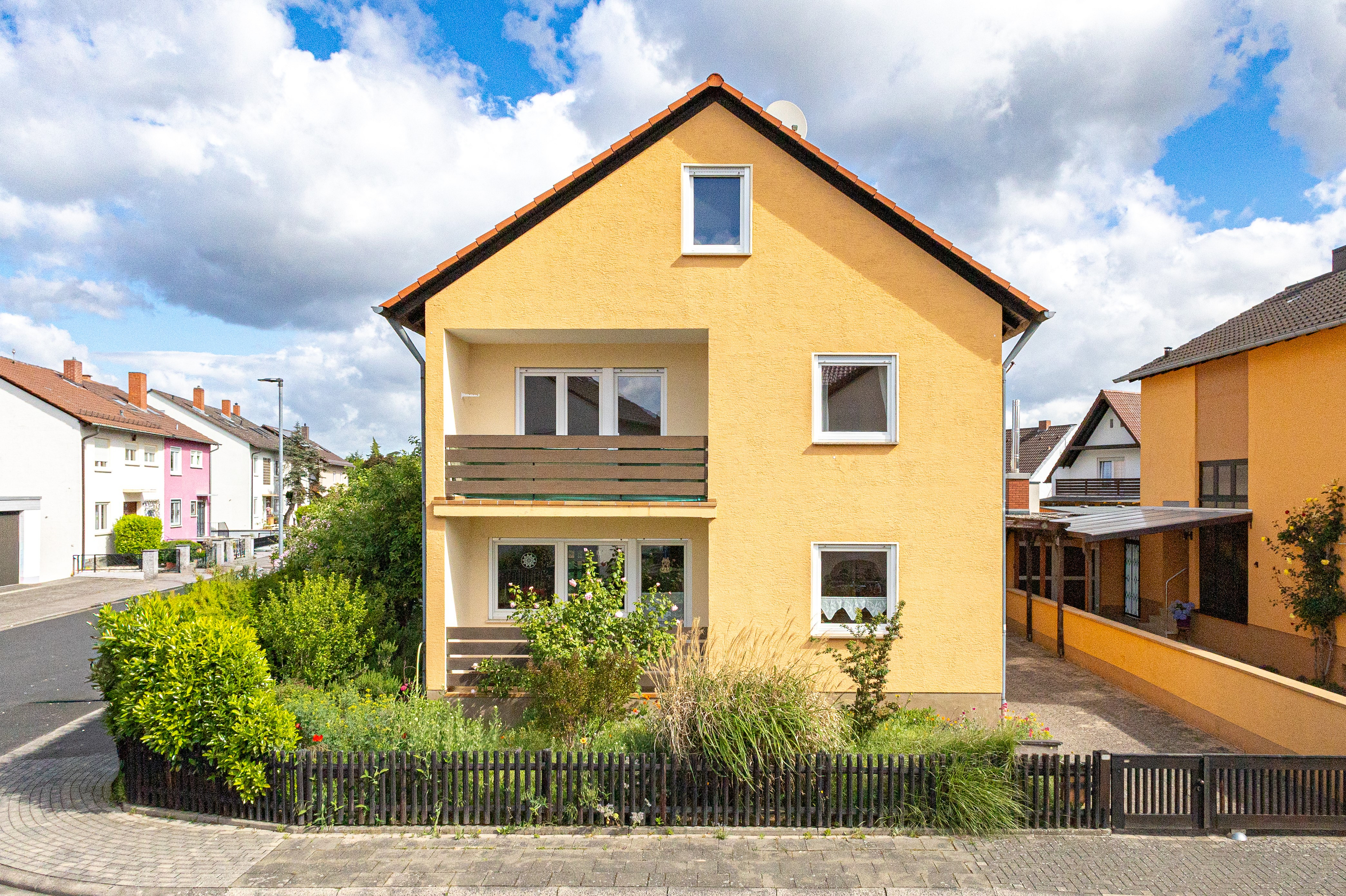 **RESERVIERT**Gepflegtes Familienhaus mit viel Platz & Potential in ruhiger Lage von Haßloch!