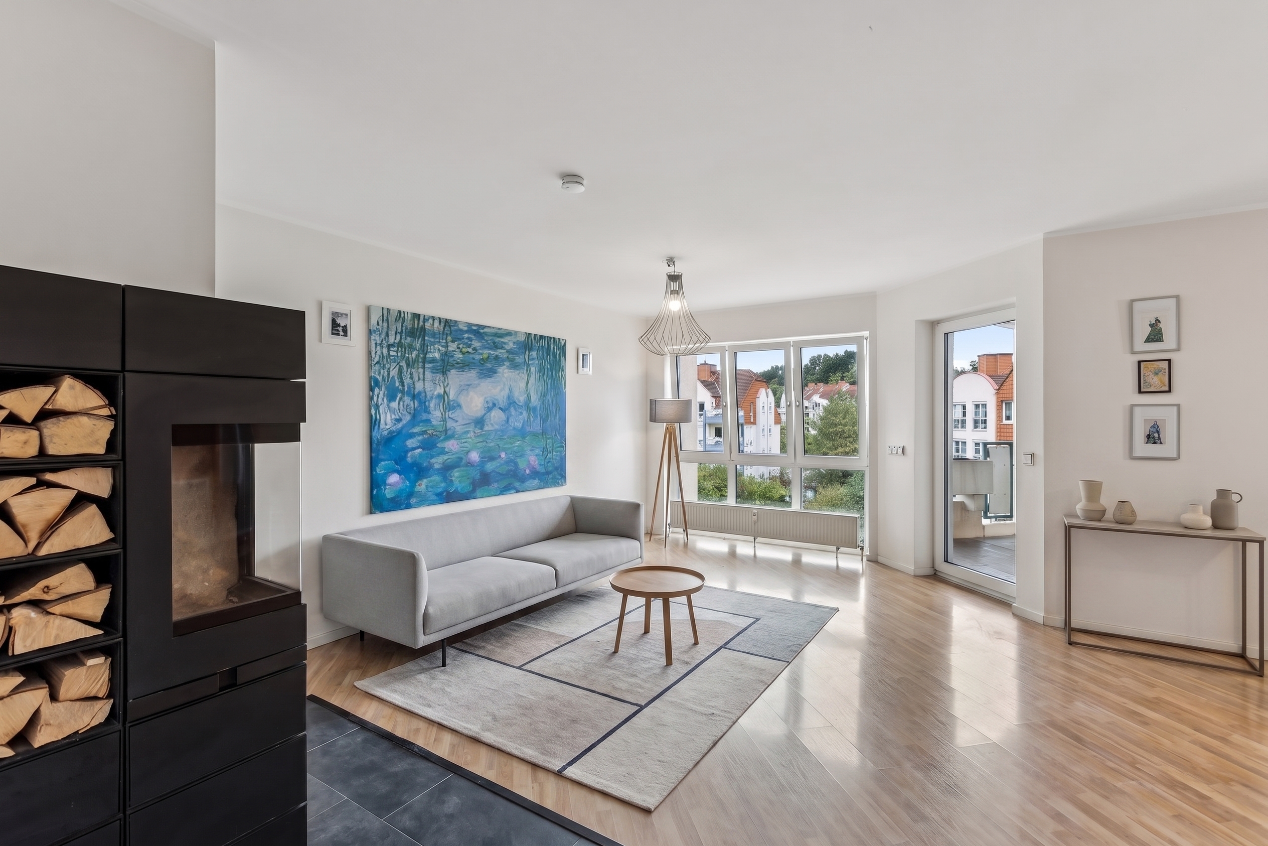 Modern living with space for family, work and everyday life [AI-modified]