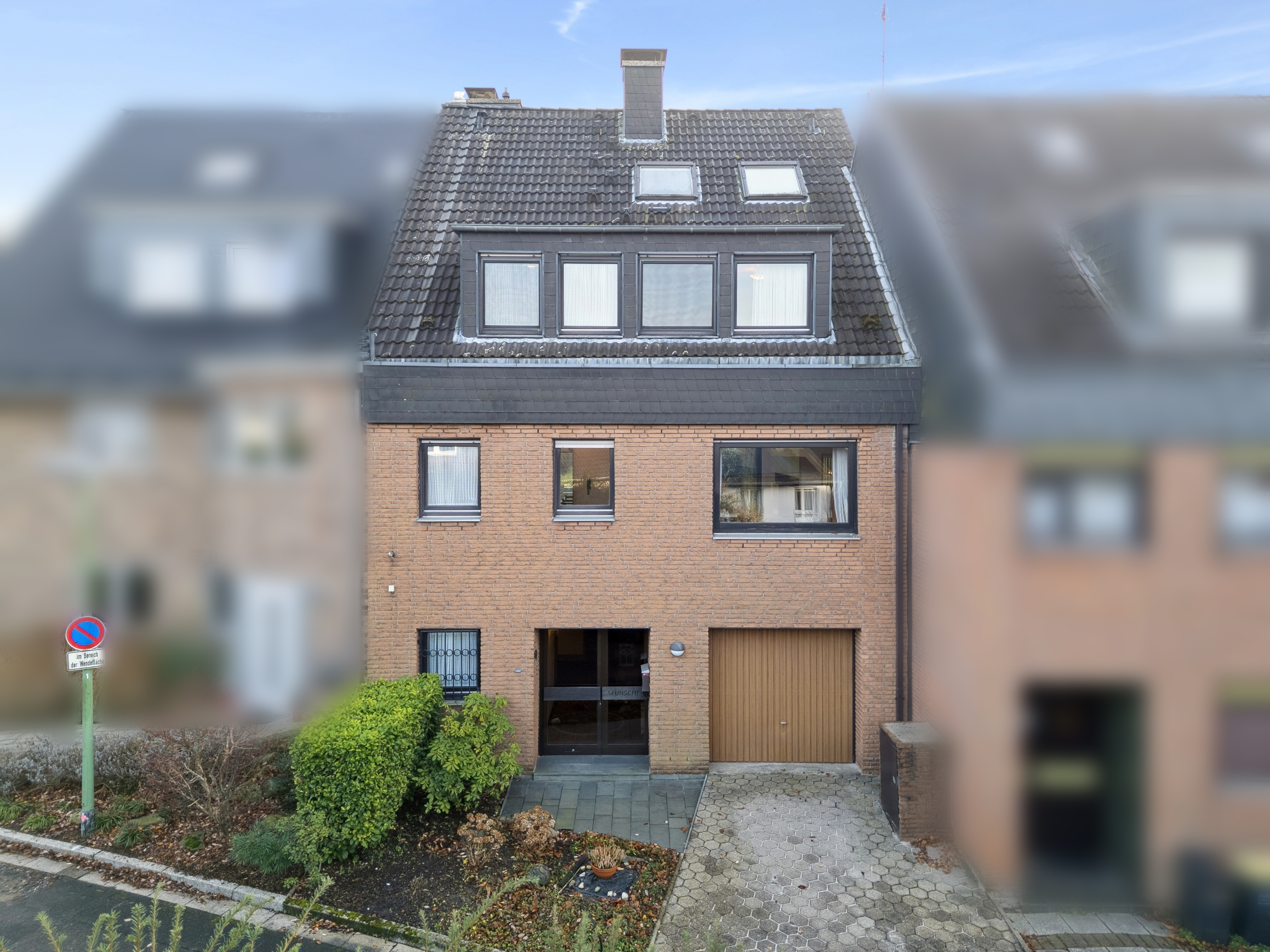 Platz für die ganze Familie – Haus mit Garten, Balkon & Kamin