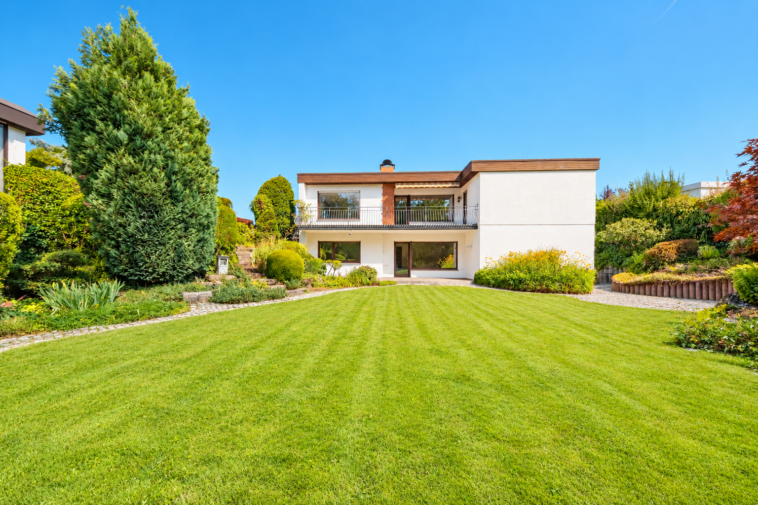 Top Lage am See - Ein Haus wie kein anderes – Exklusives Wohnen in ruhiger und geschützter Lage zwischen See und Feldrand!