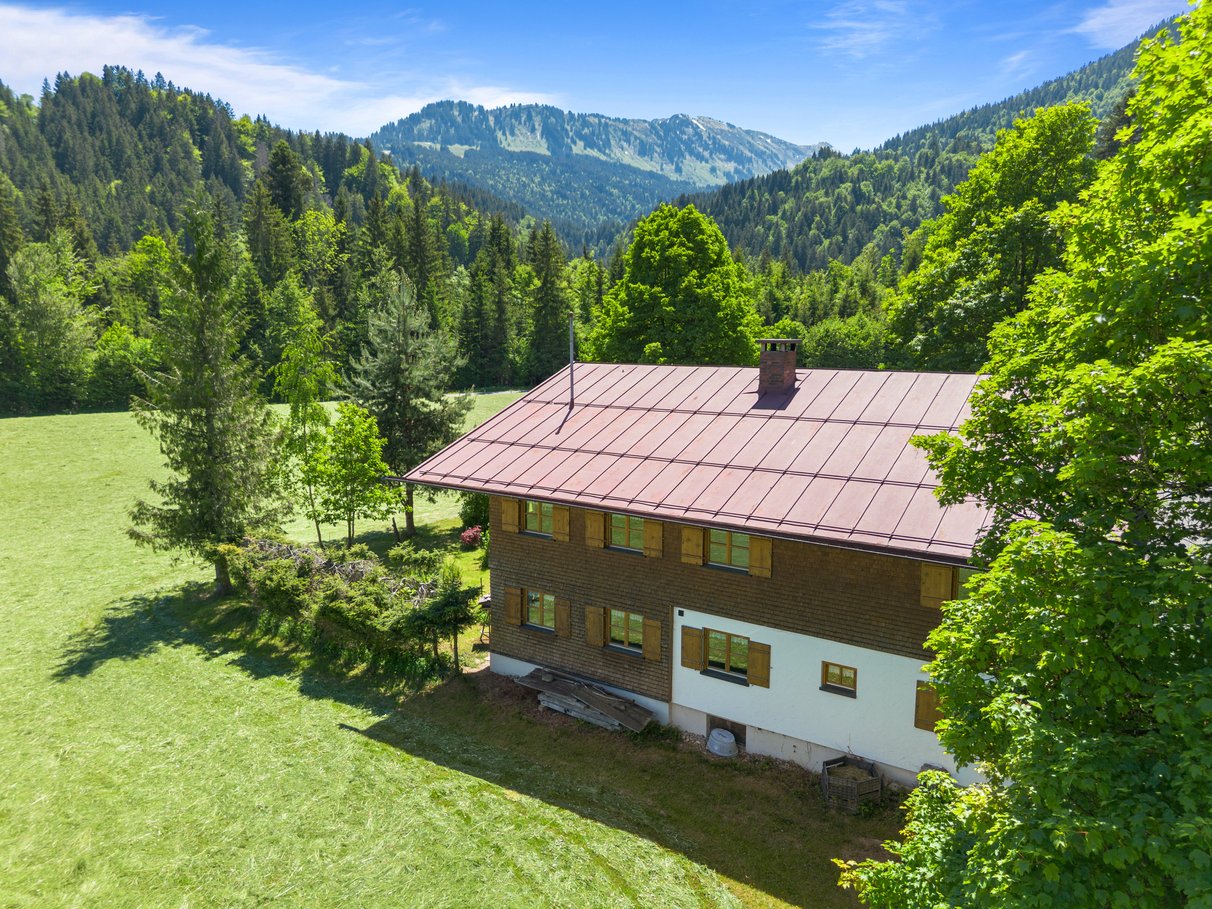 Historisches Anwesen in Oberstdorf – einzigartiger Charme vor majestätischer Alpenkulisse