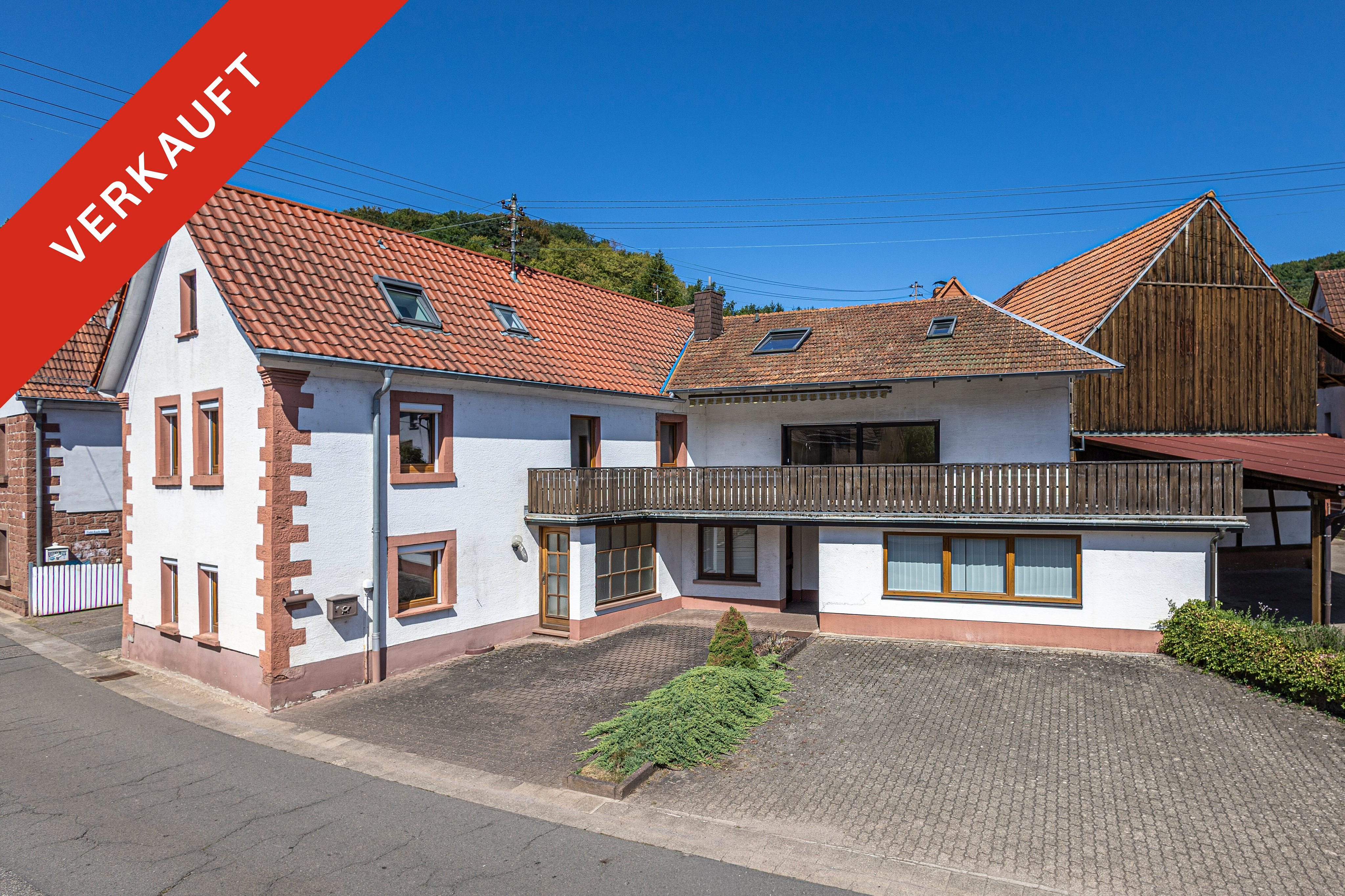 **VERKAUFT** Großzügiges Einfamilienhaus mit Terrasse und vielseitigem Raumangebot