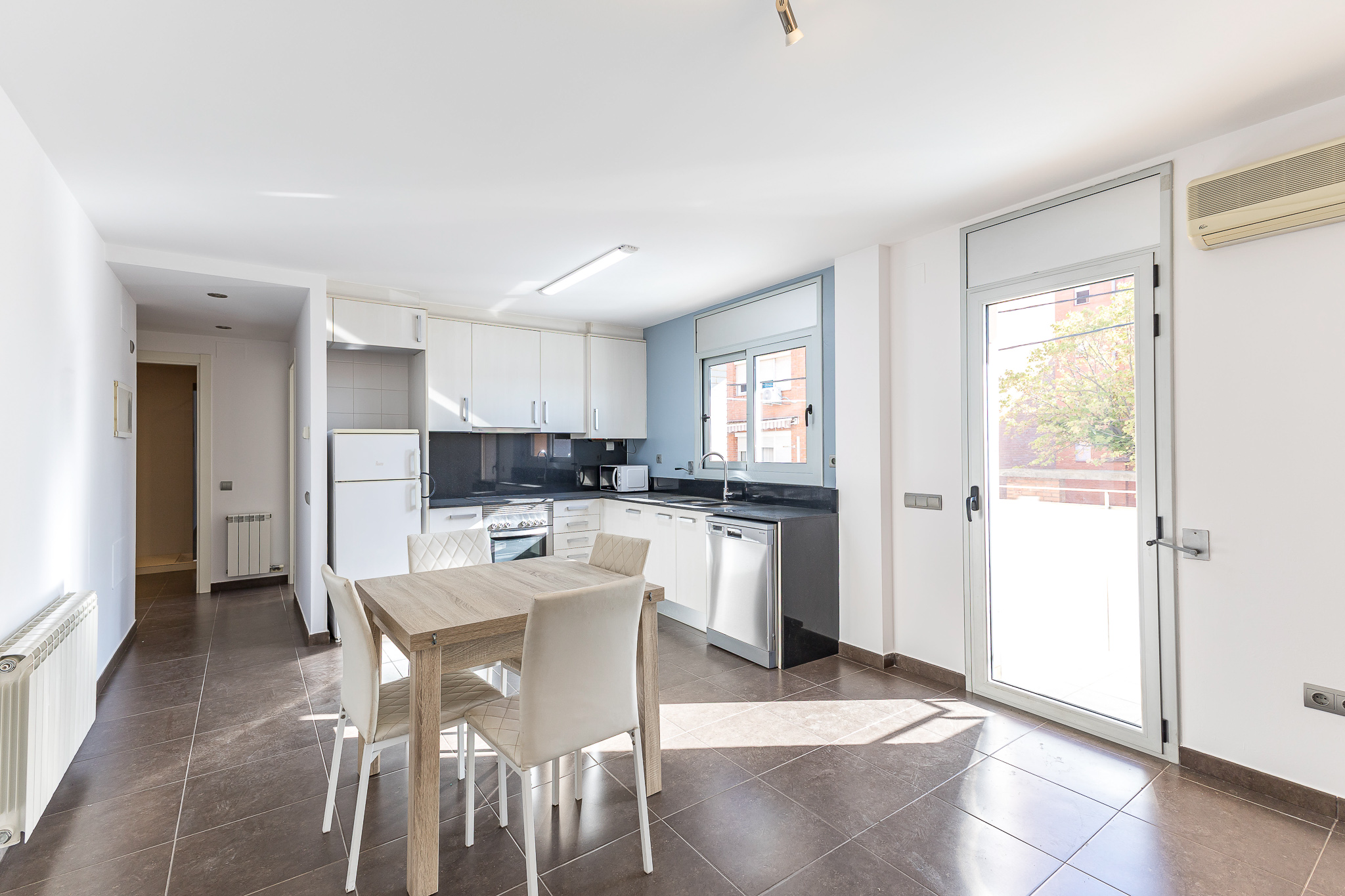 Cozy apartment with a balcony and plenty of light in Sant Joan de Vilatorrada